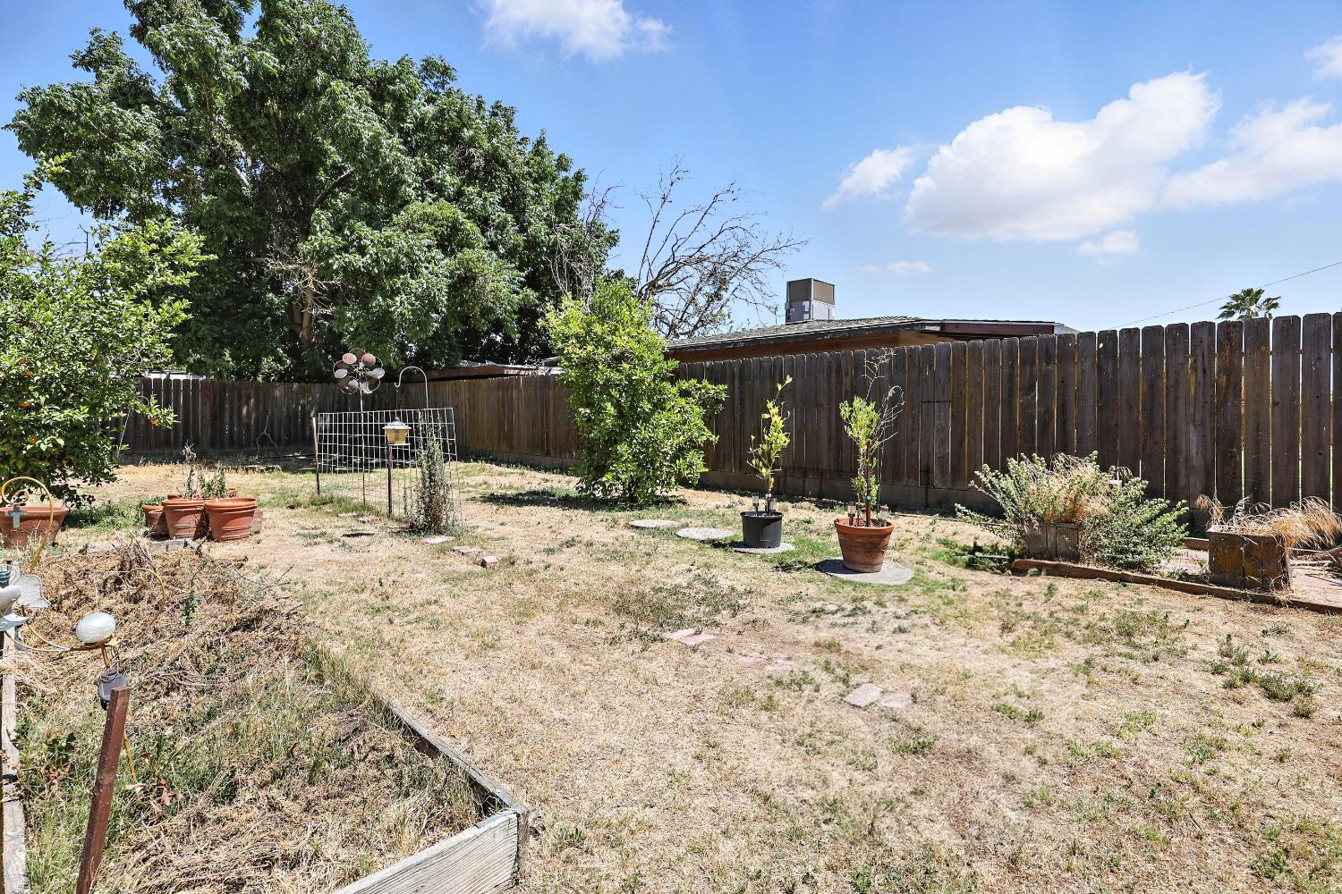 1608 Ohio Ave, Modesto, CA 95358