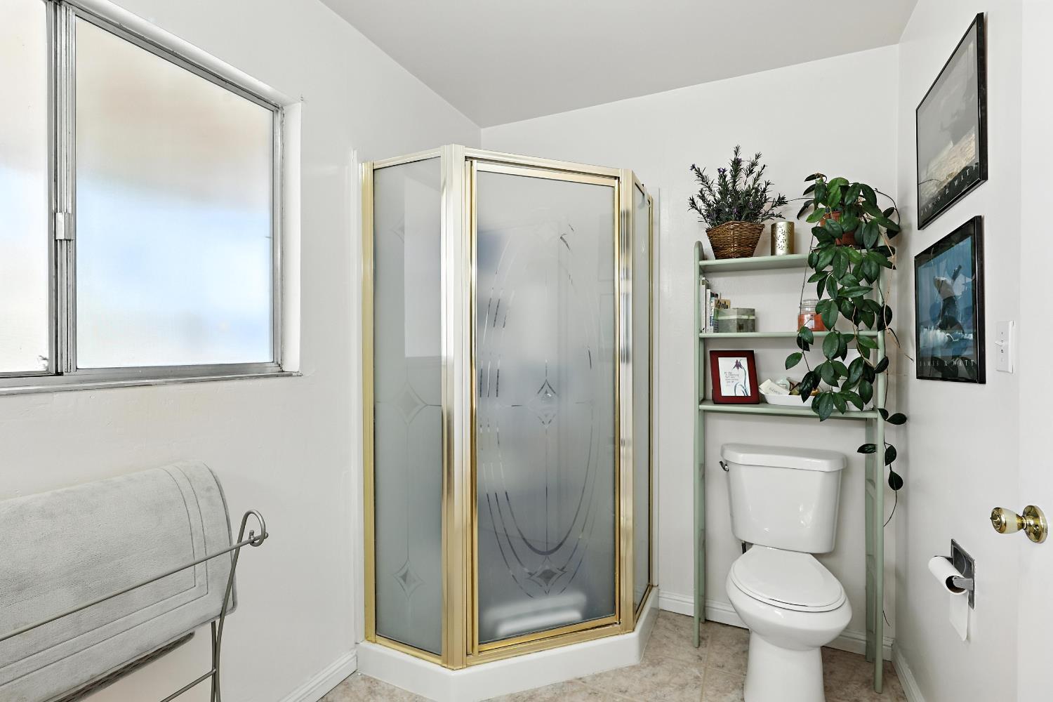 1608 Ohio Ave, Modesto, CA 95358