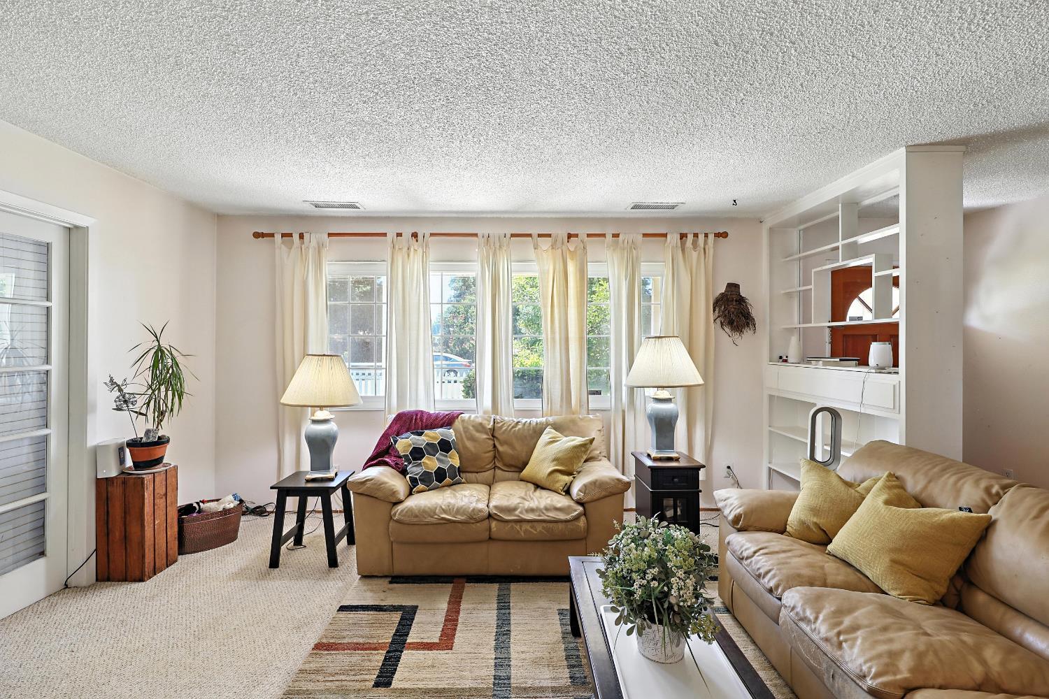 1608 Ohio Ave, Modesto, CA 95358