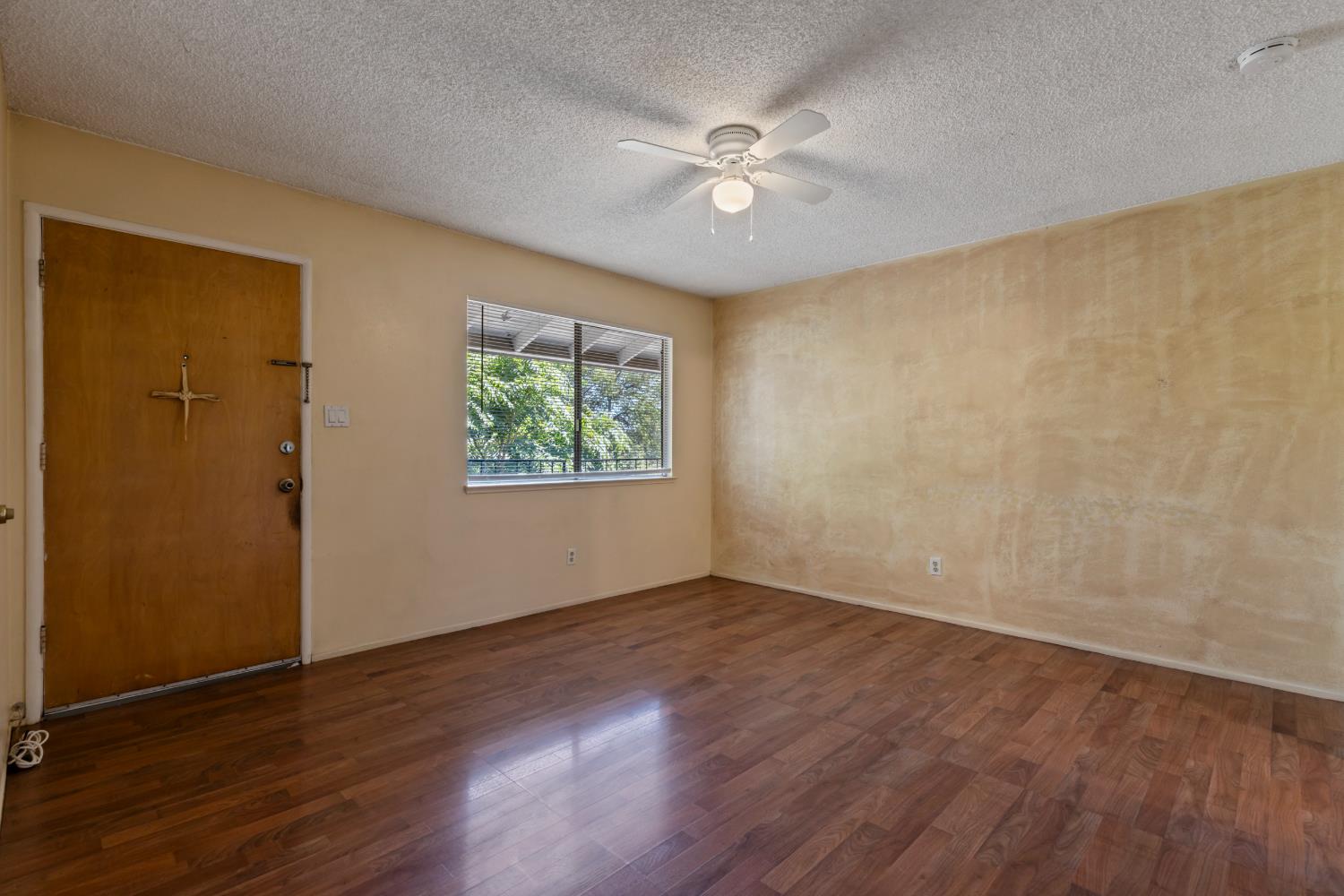 814 2nd St, Modesto, CA 95351