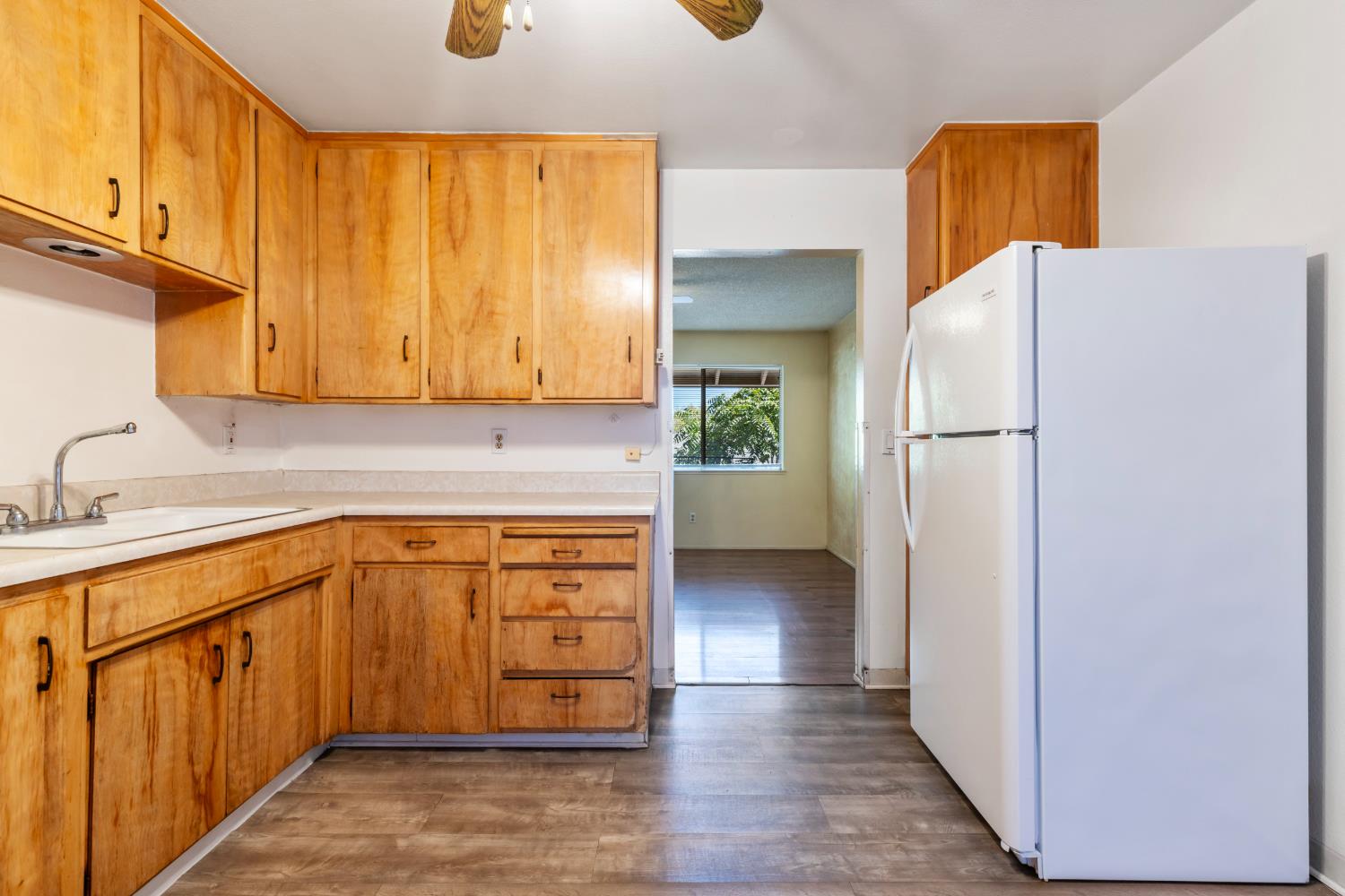 814 2nd St, Modesto, CA 95351