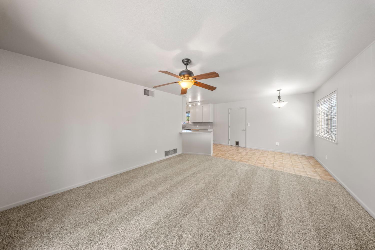 1404 Pepperwood Dr, Modesto, CA 95350