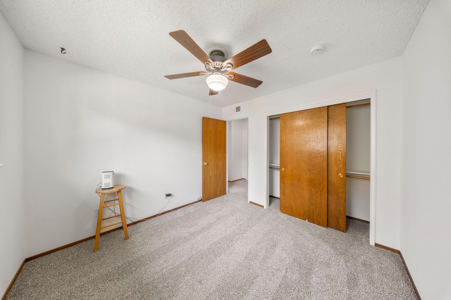 1404 Pepperwood Dr, Modesto, CA 95350