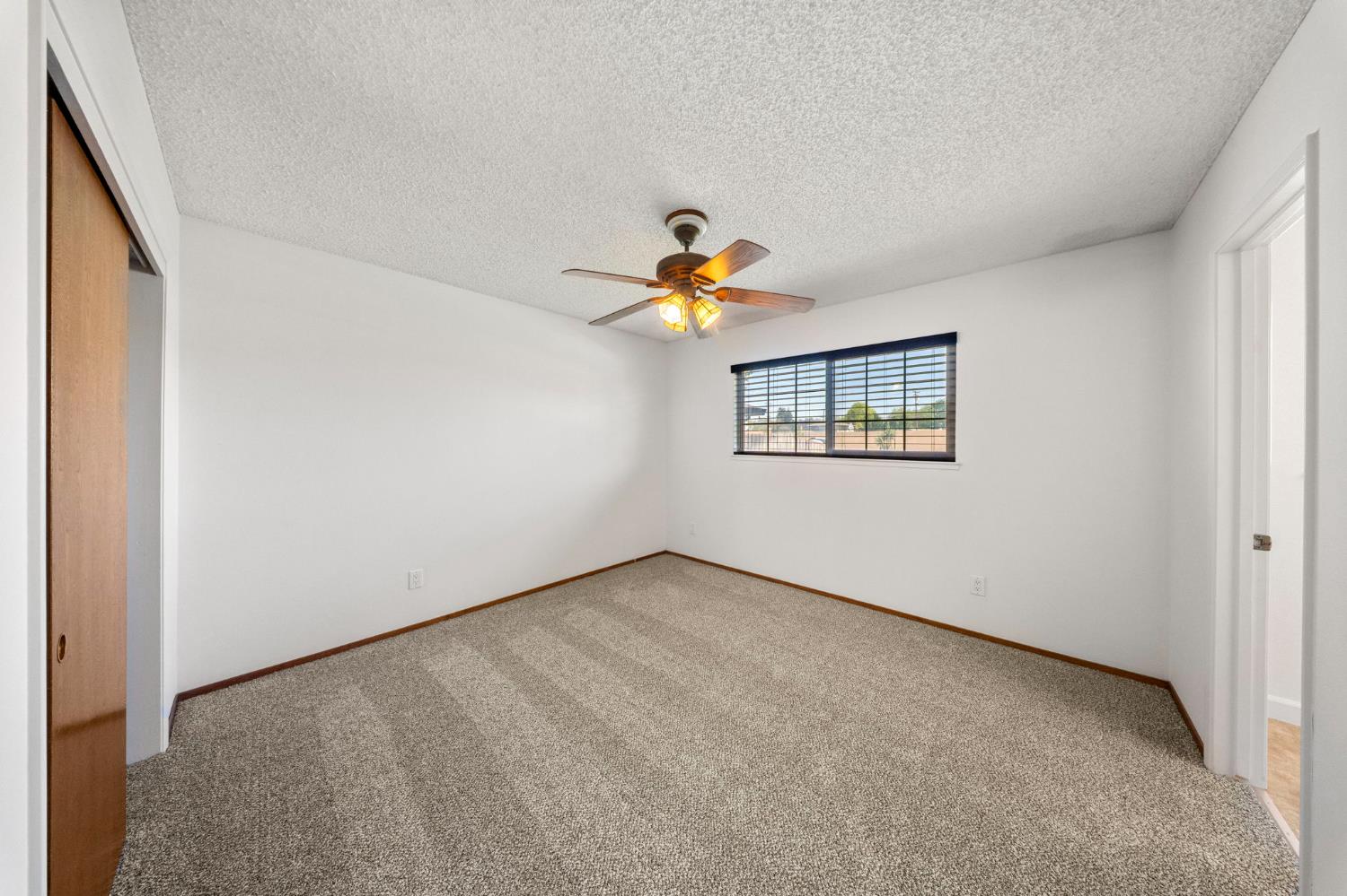 1404 Pepperwood Dr, Modesto, CA 95350
