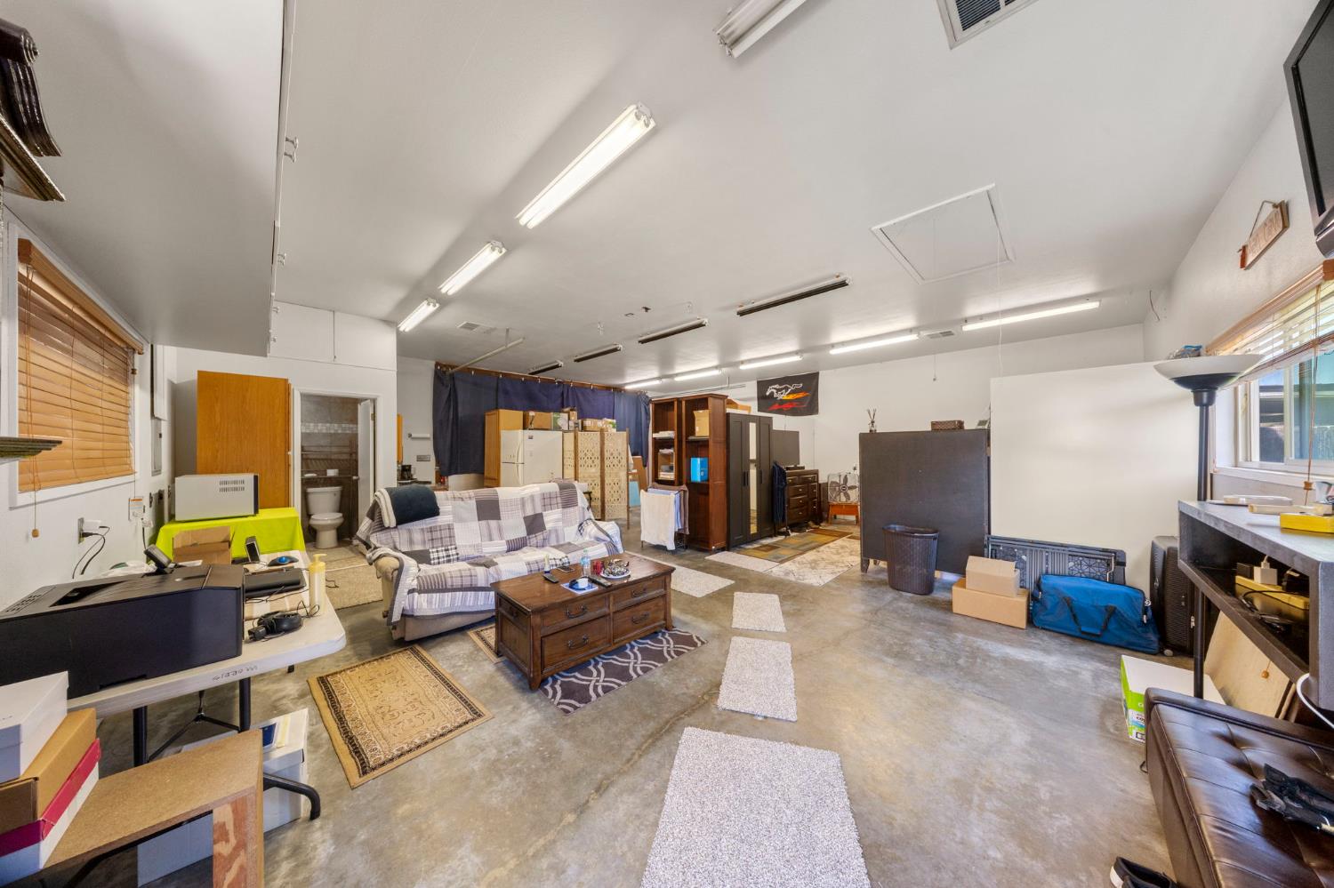1404 Pepperwood Dr, Modesto, CA 95350