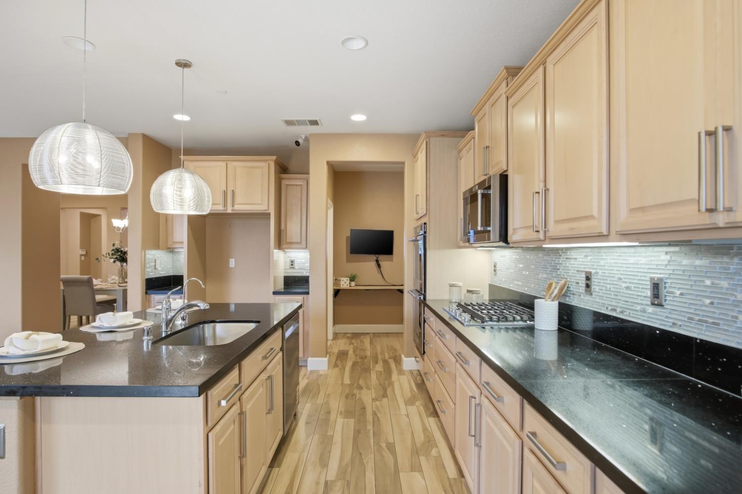 655 Mono St, Manteca, CA 95337