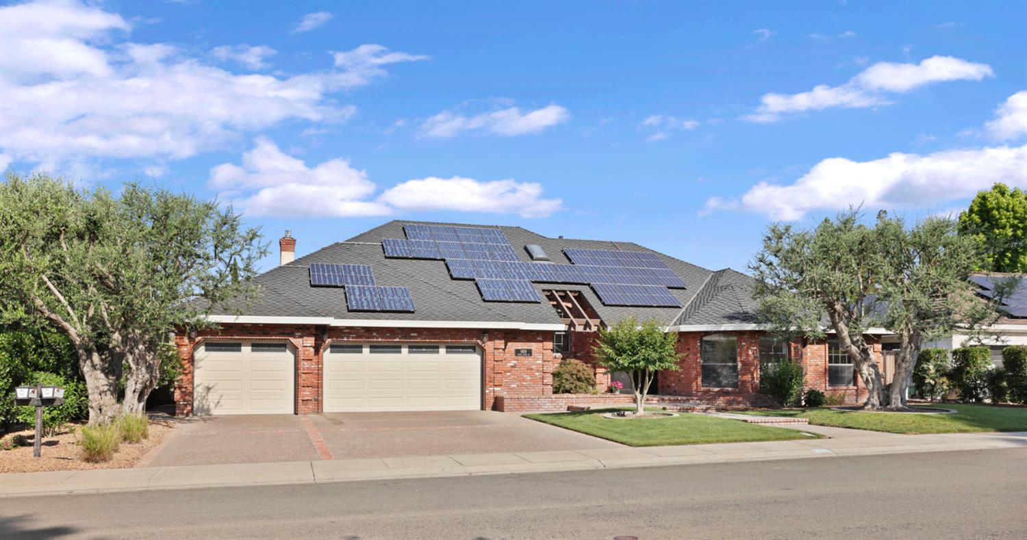 969 Spring Creek Drive, Ripon, CA 95366