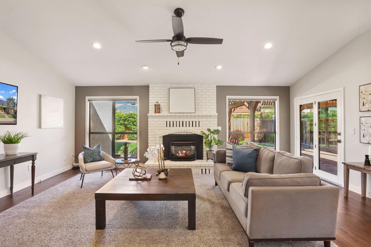 969 Spring Creek Drive, Ripon, CA 95366