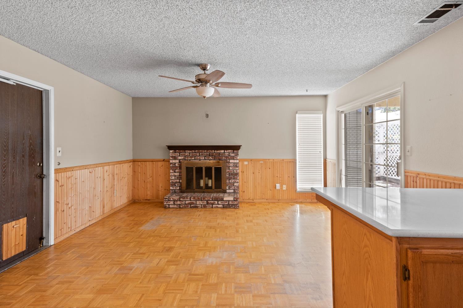 986 Pebble Way, Manteca, CA 95336