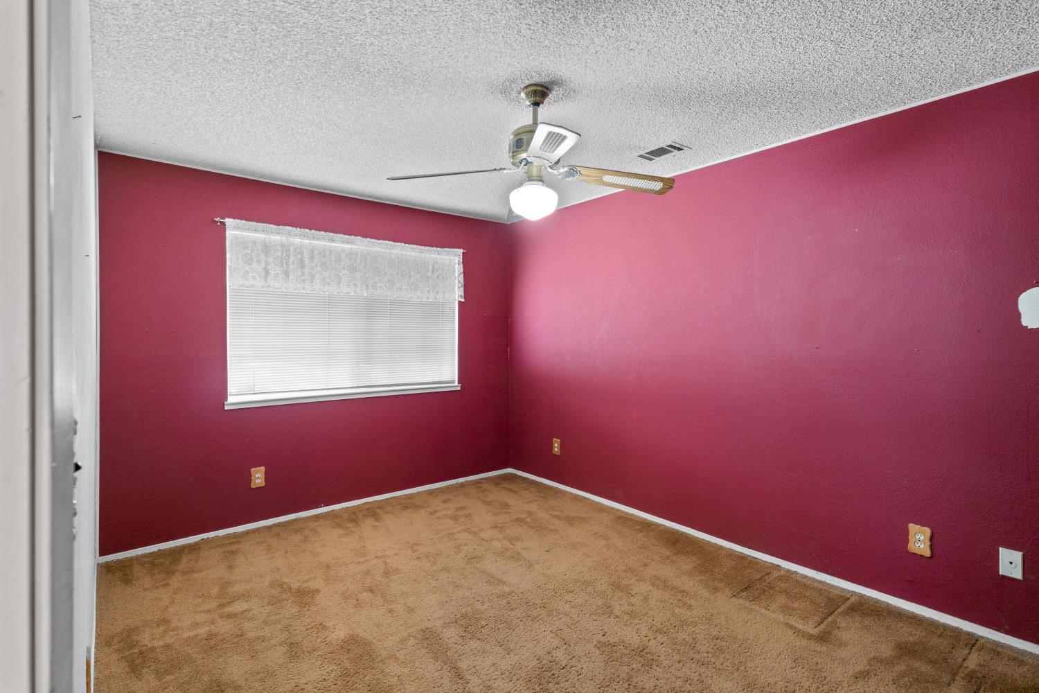 986 Pebble Way, Manteca, CA 95336