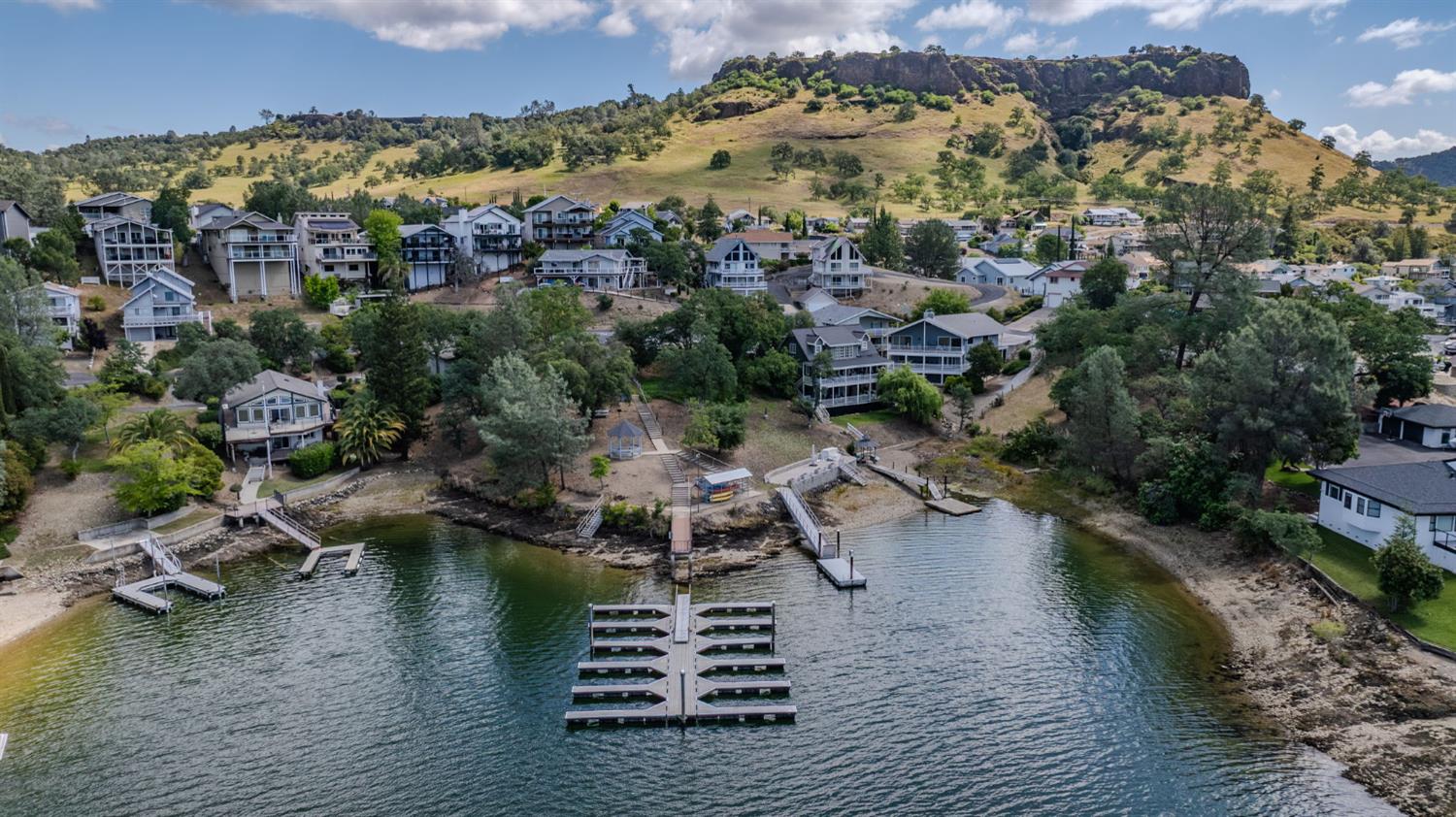 904 Foothill Rd, Copperopolis, CA 95228