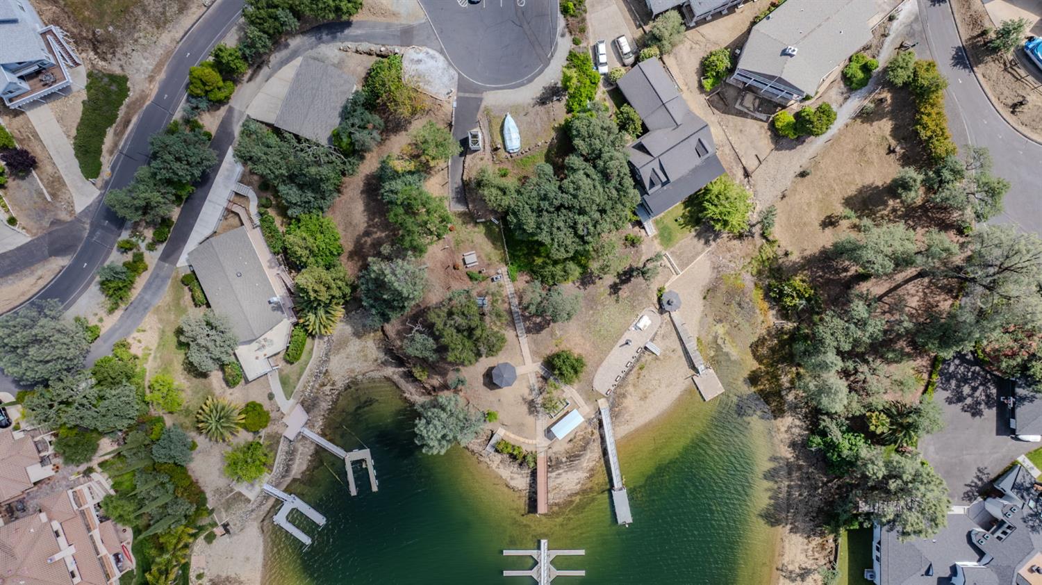 904 Foothill Rd, Copperopolis, CA 95228