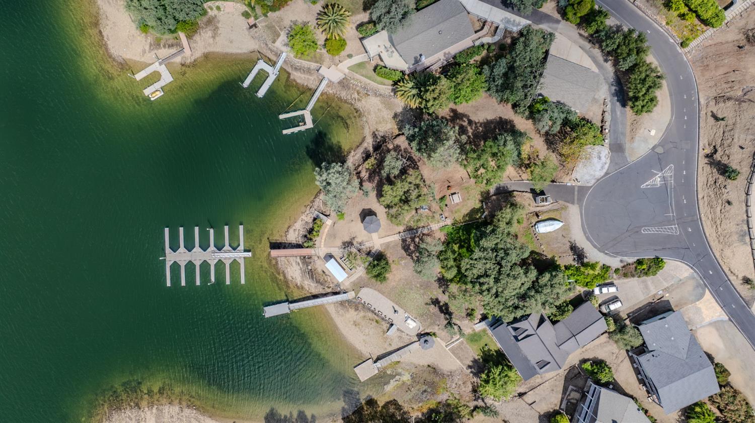 904 Foothill Rd, Copperopolis, CA 95228