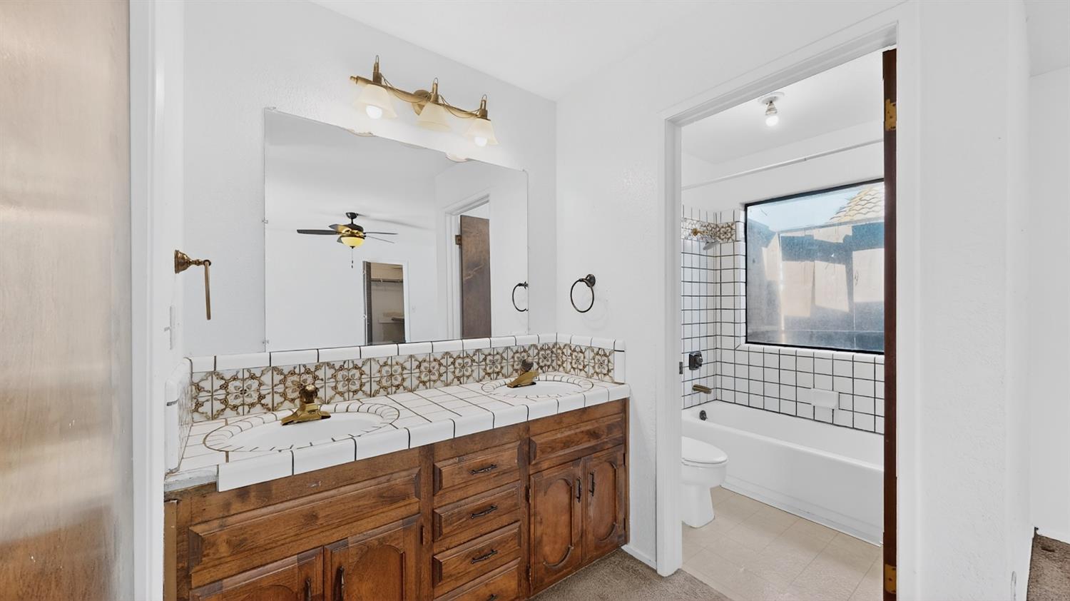 2401 Ellison Dr, Modesto, CA 95355
