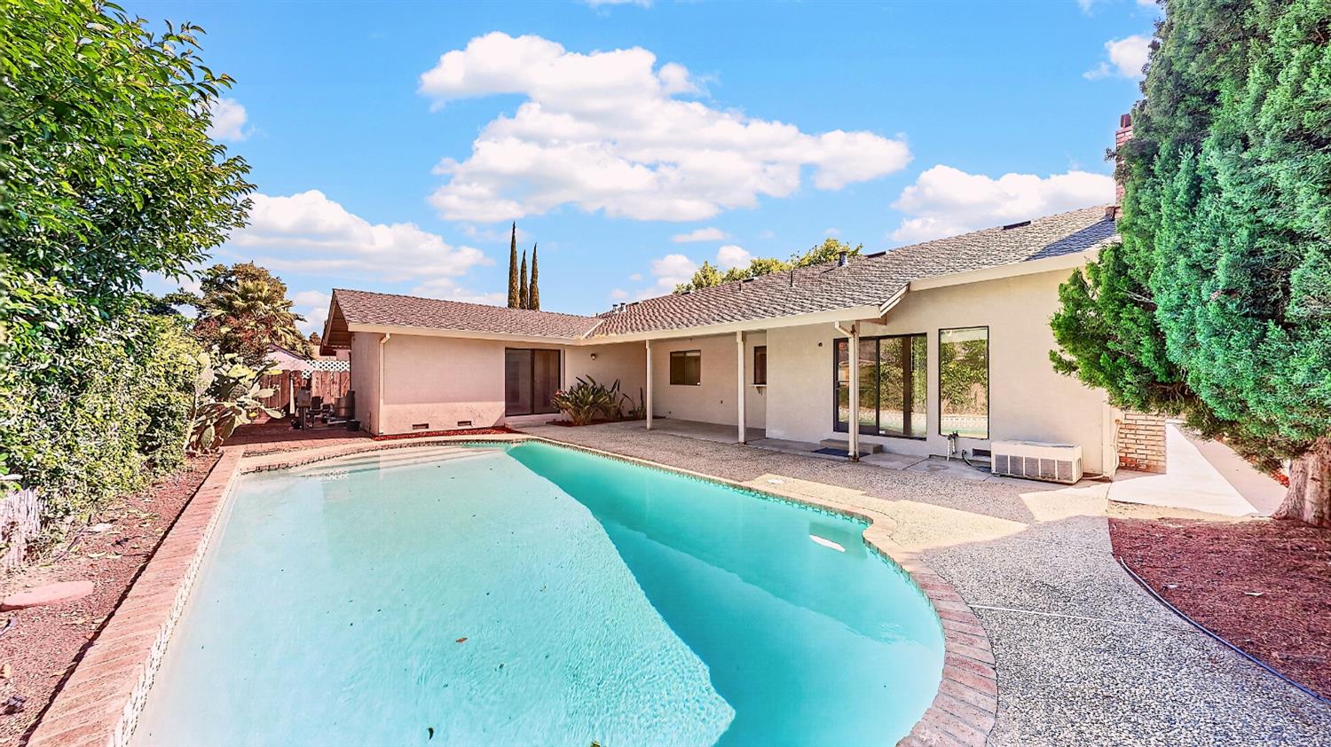 2401 Ellison Dr, Modesto, CA 95355
