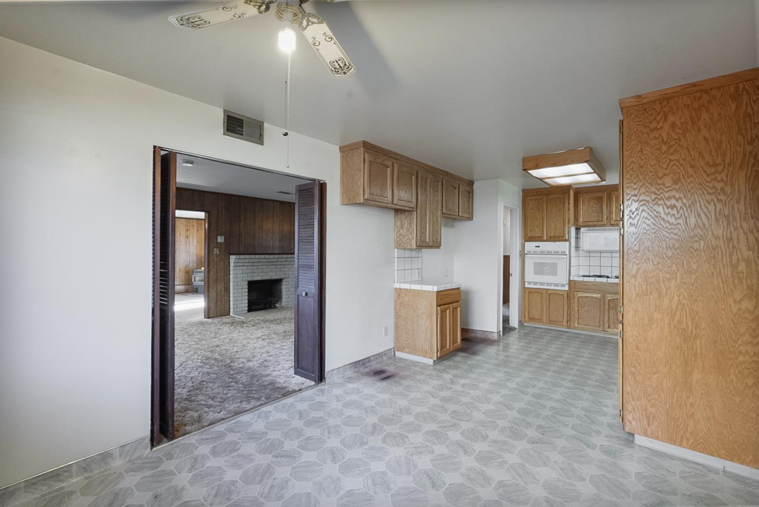 729 Mulberry Ave, Atwater, CA 95301