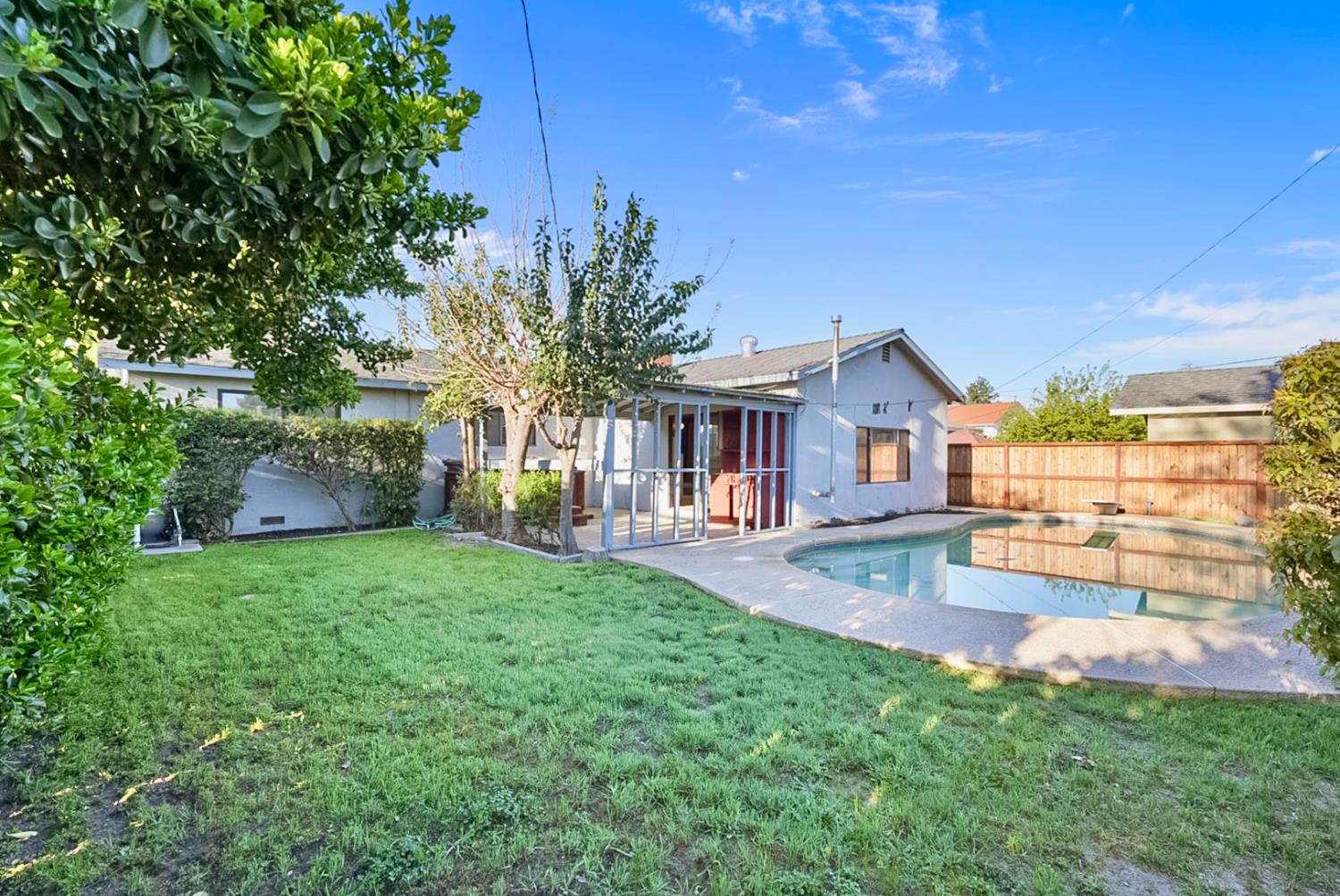729 Mulberry Ave, Atwater, CA 95301