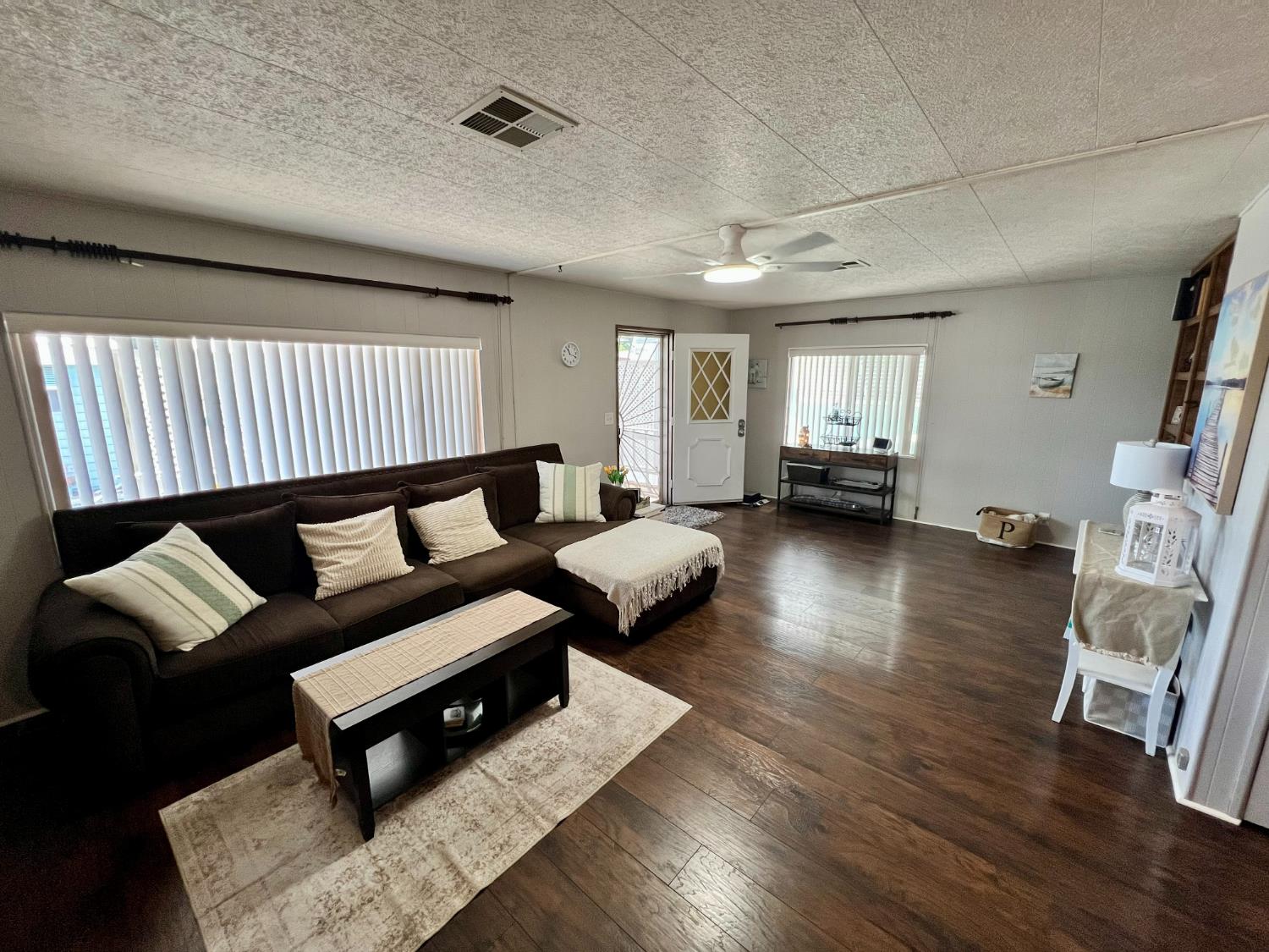 3817 Lahaina Ln, Modesto, CA 95355