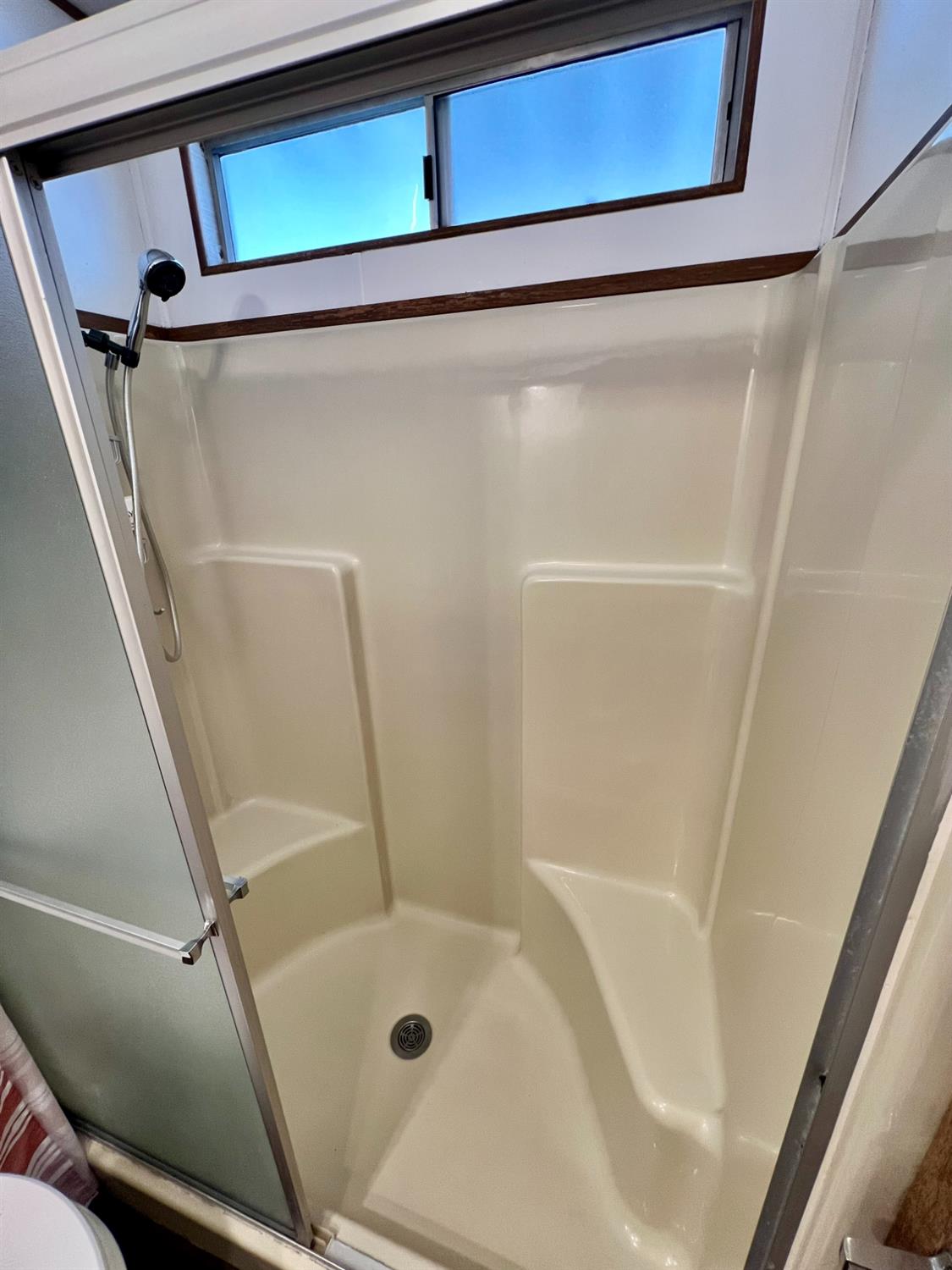 3817 Lahaina Ln, Modesto, CA 95355