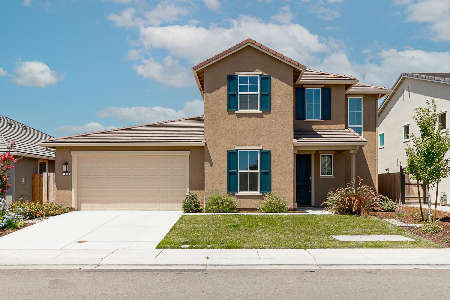 1807 Birdie St, Manteca, CA 95337