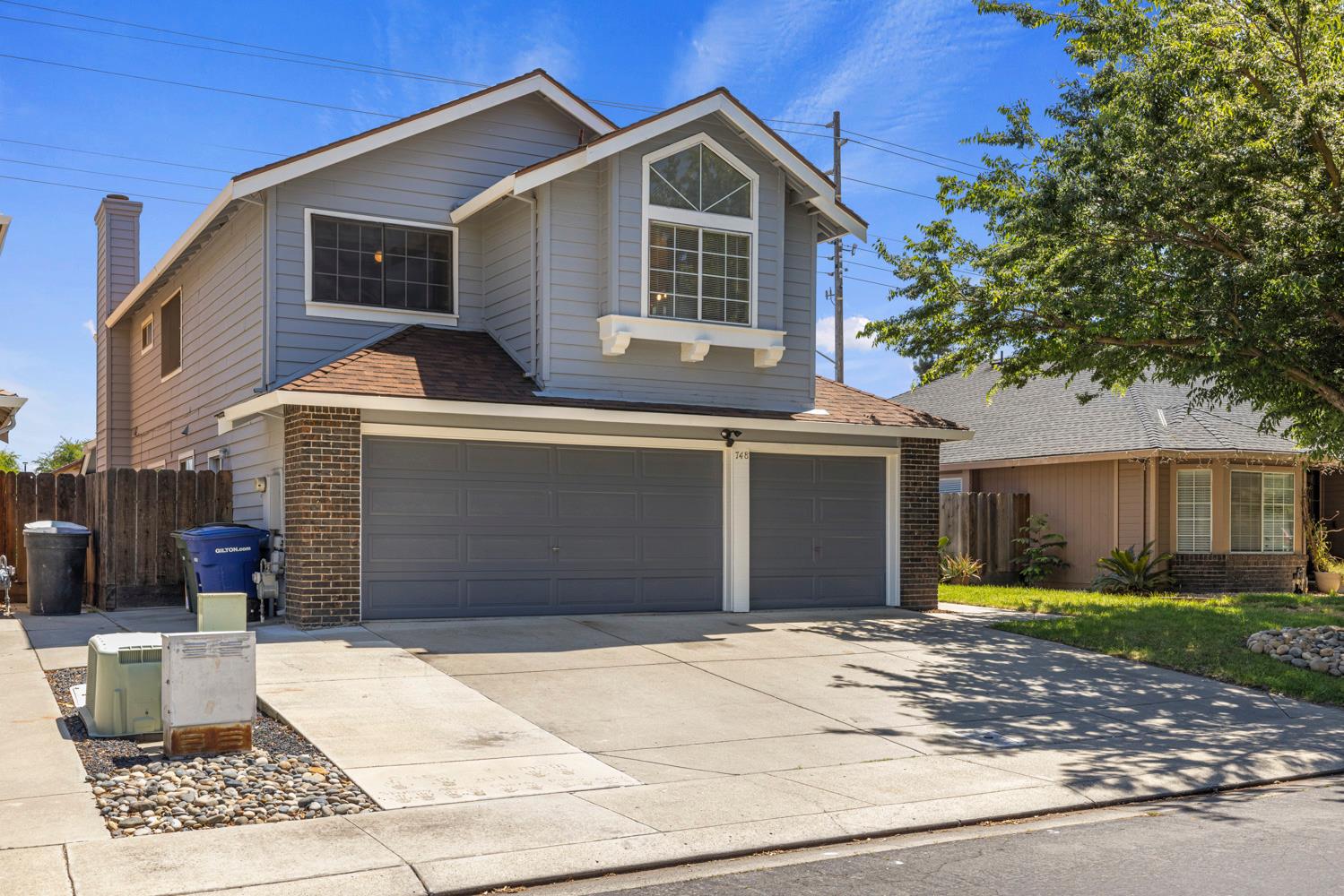 748 Codington Way, Modesto, CA 95357