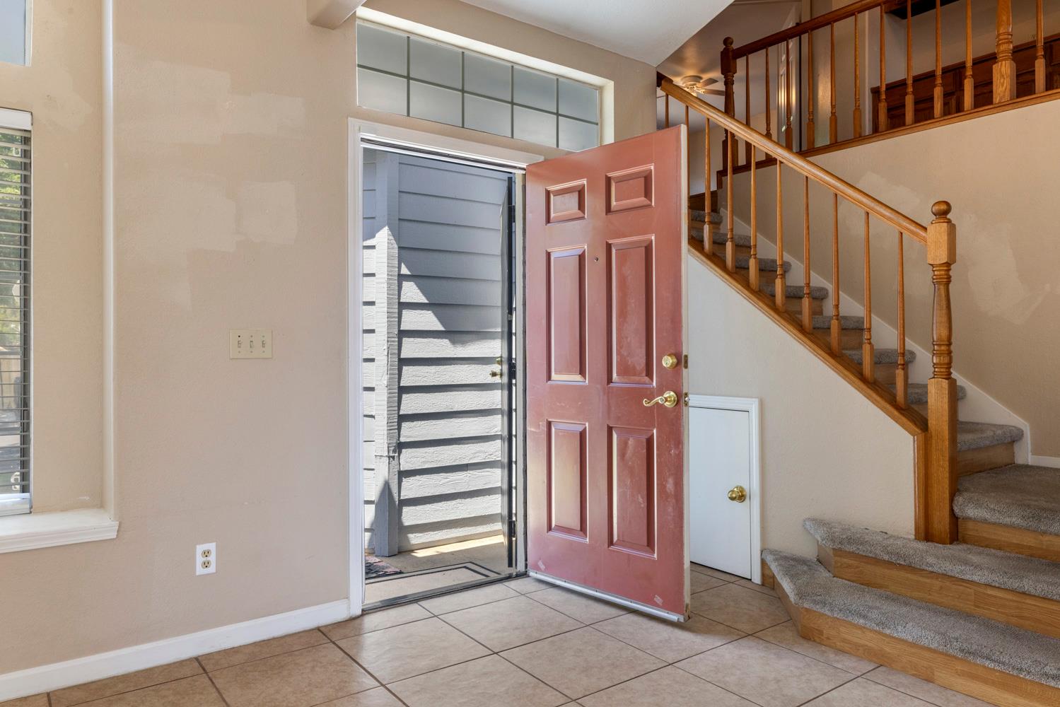 748 Codington Way, Modesto, CA 95357