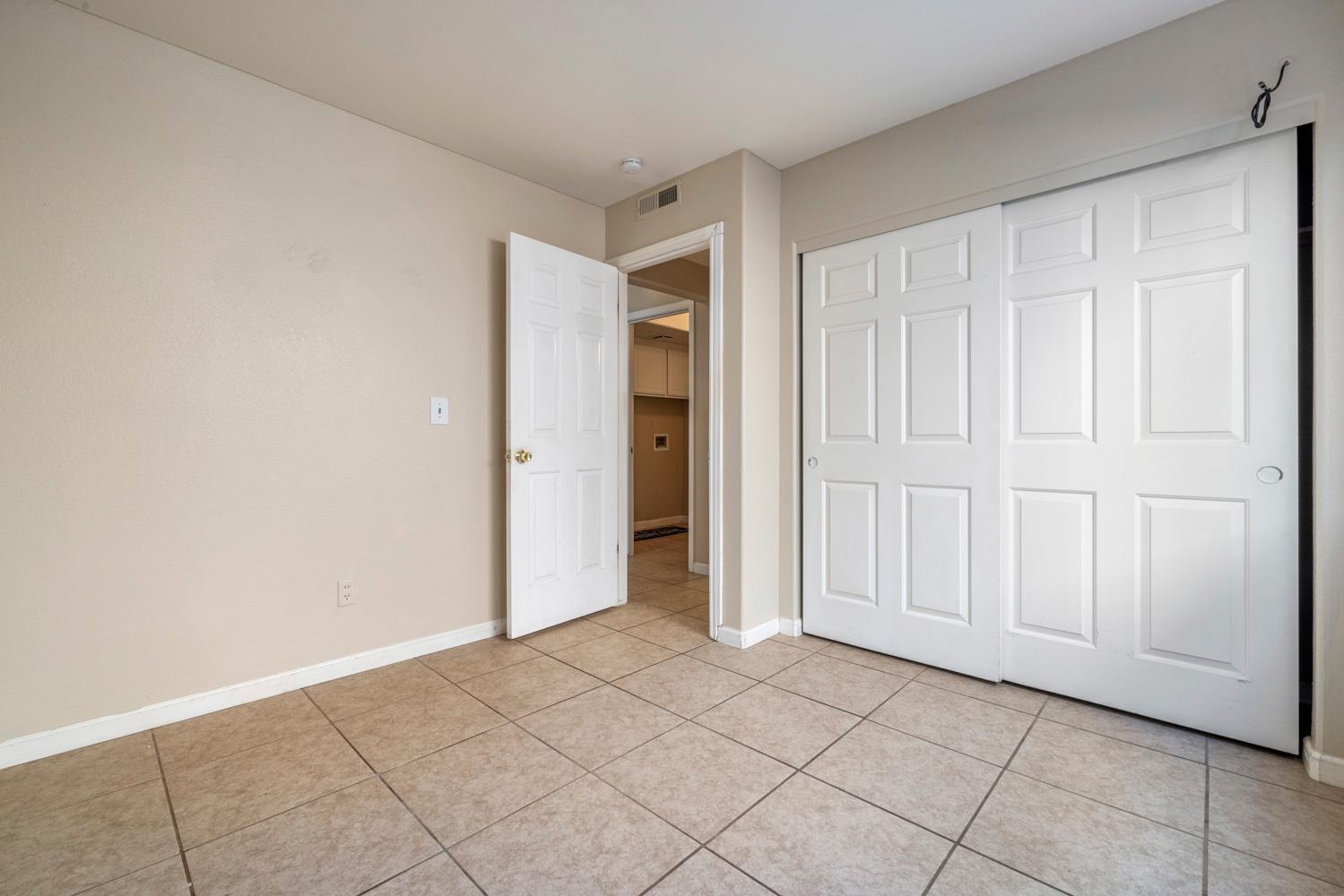748 Codington Way, Modesto, CA 95357