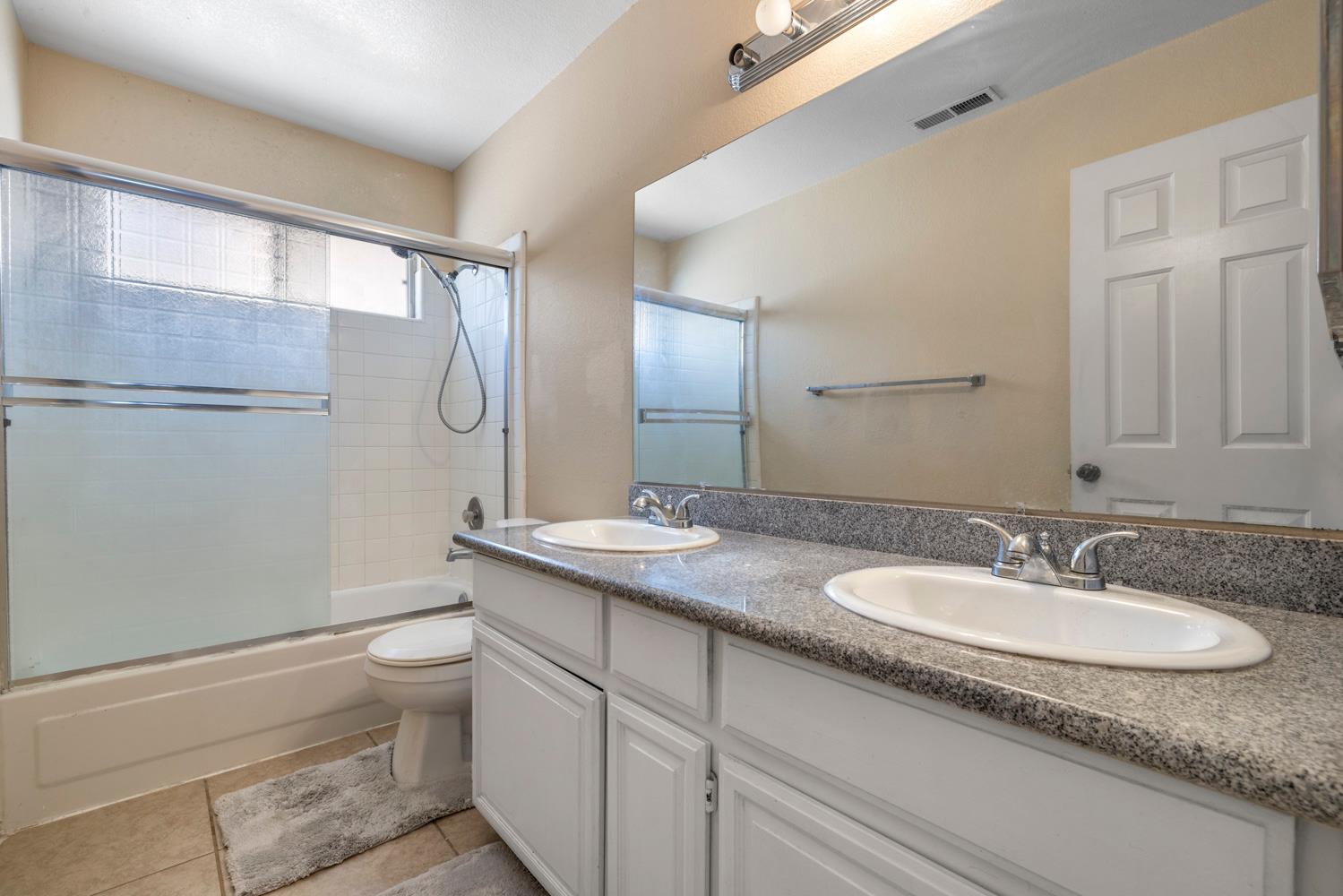 748 Codington Way, Modesto, CA 95357