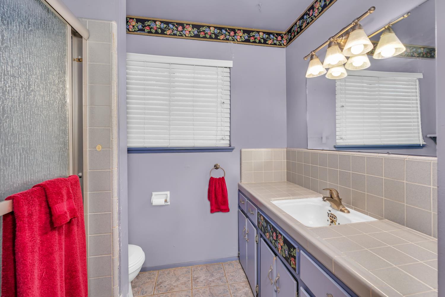 1041 Golden Gate Ave, Dos Palos, CA 93620