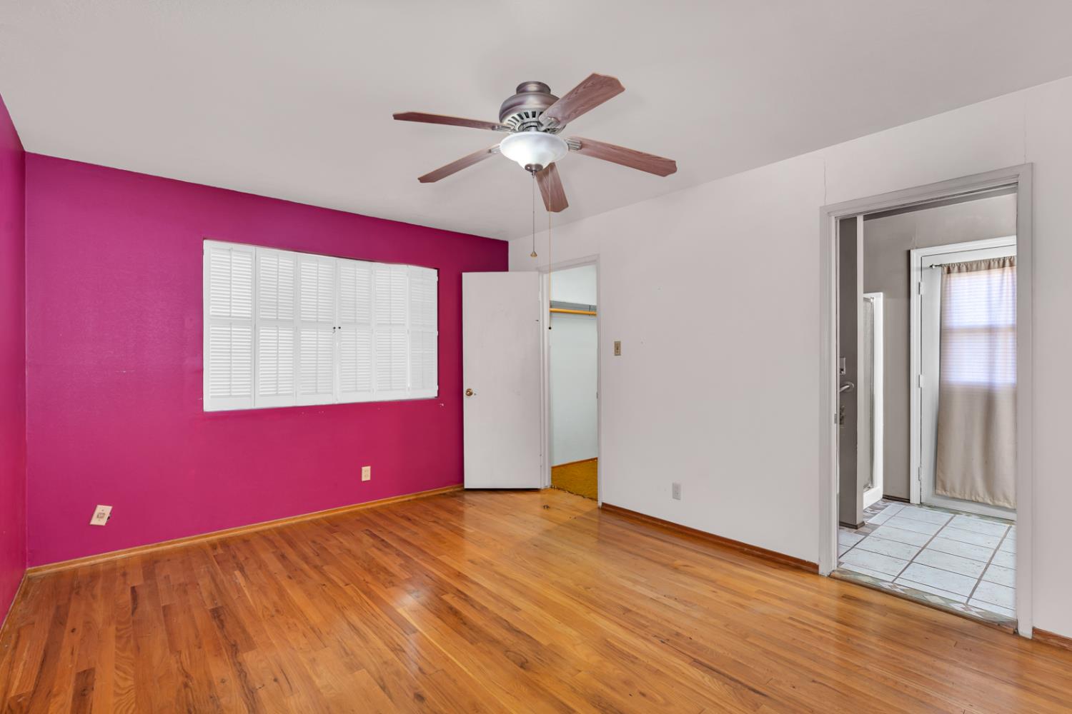 1041 Golden Gate Ave, Dos Palos, CA 93620