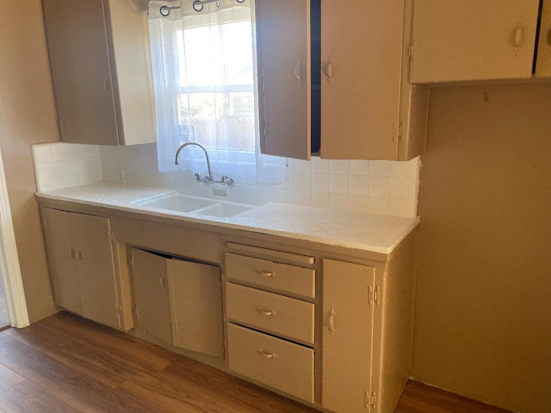 1514 P St, Firebaugh, CA 93622