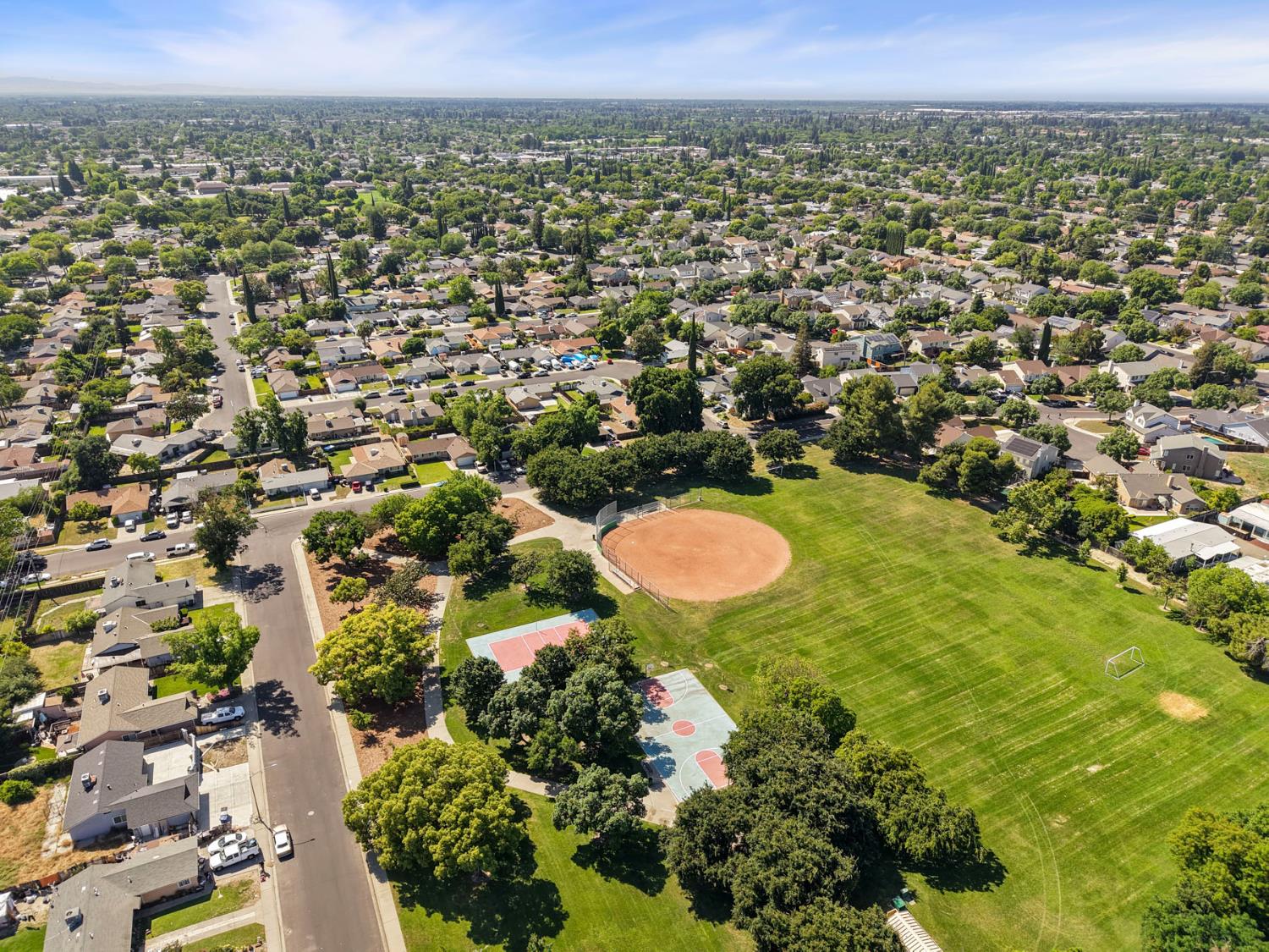 2100 preston Ln, Modesto, CA 95355