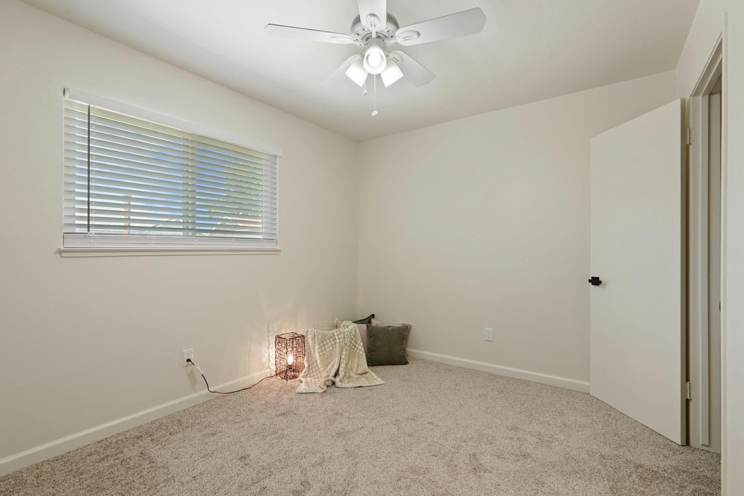 2100 preston Ln, Modesto, CA 95355
