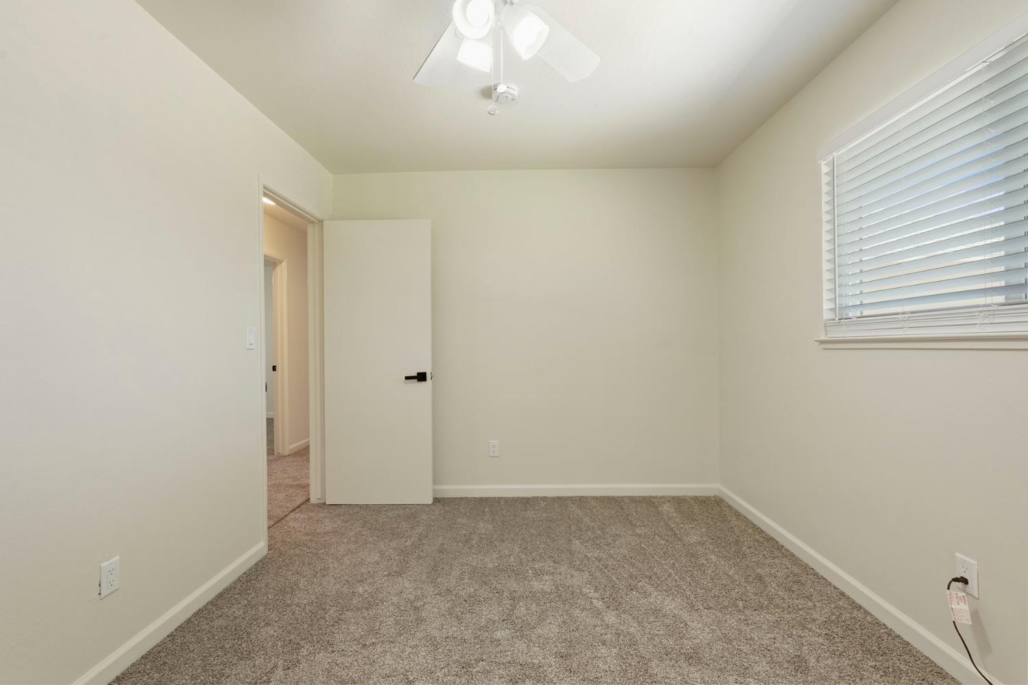 2100 preston Ln, Modesto, CA 95355
