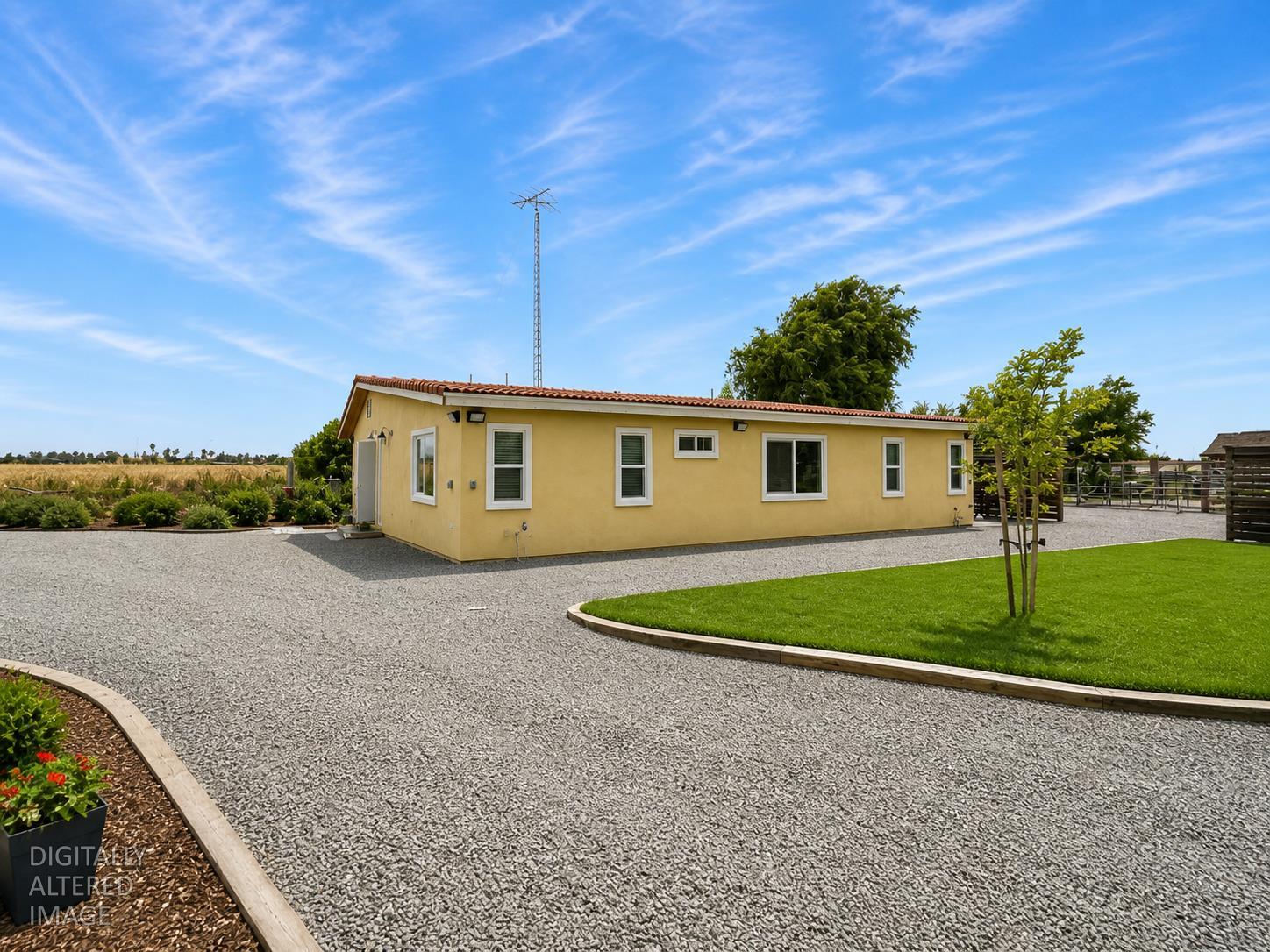 1749 Orange Ave, Patterson, CA 95363