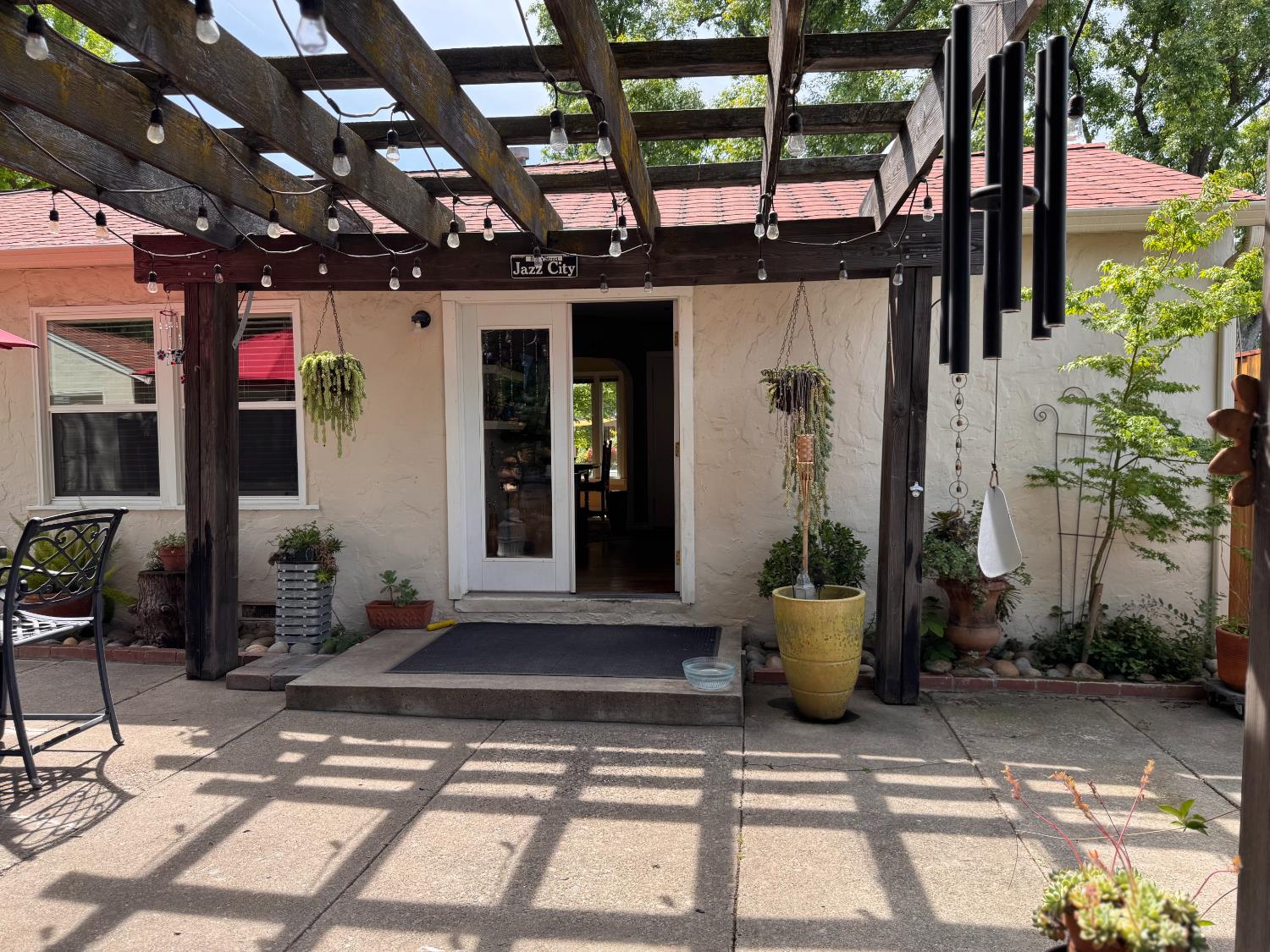 330 Rowland Ave, Modesto, CA 95354