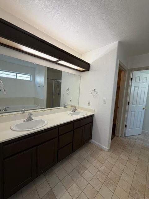 1580 Via Del Pettoruto, Gustine, CA 95322