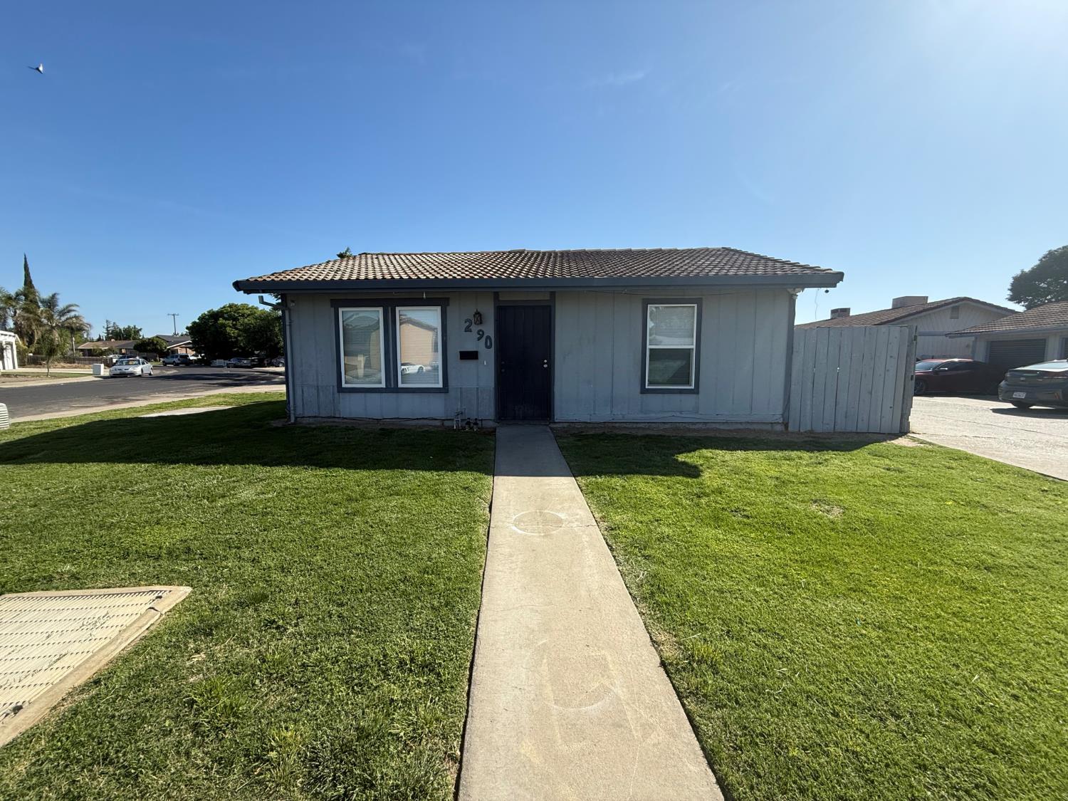 290 Northwoods Ave, Manteca, CA 95336