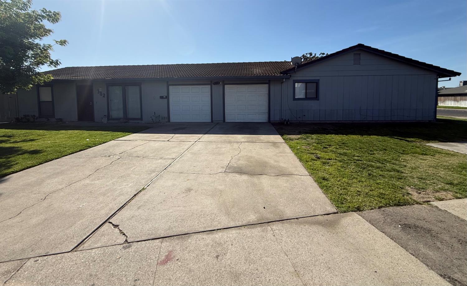 290 Northwoods Ave, Manteca, CA 95336