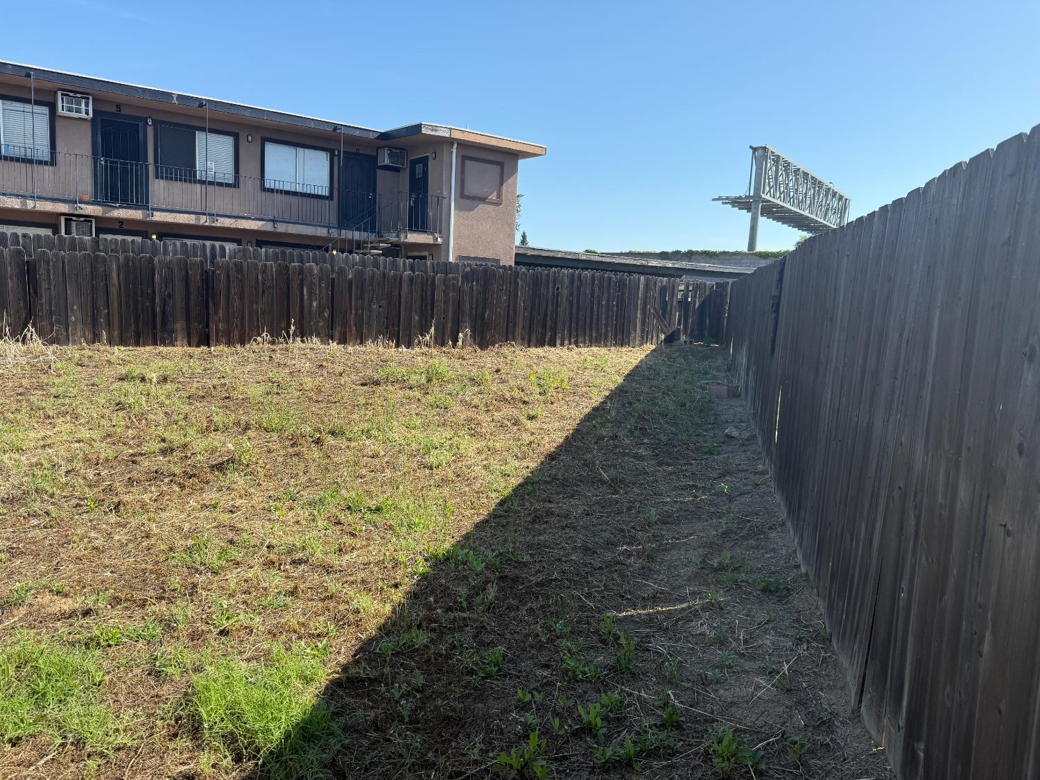 290 Northwoods Ave, Manteca, CA 95336