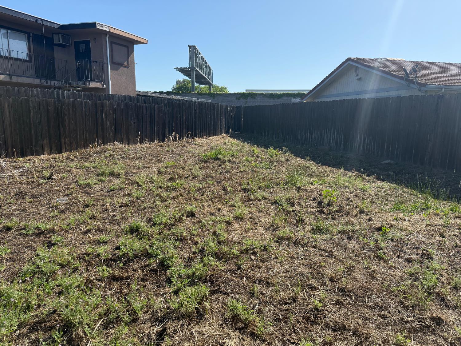 290 Northwoods Ave, Manteca, CA 95336
