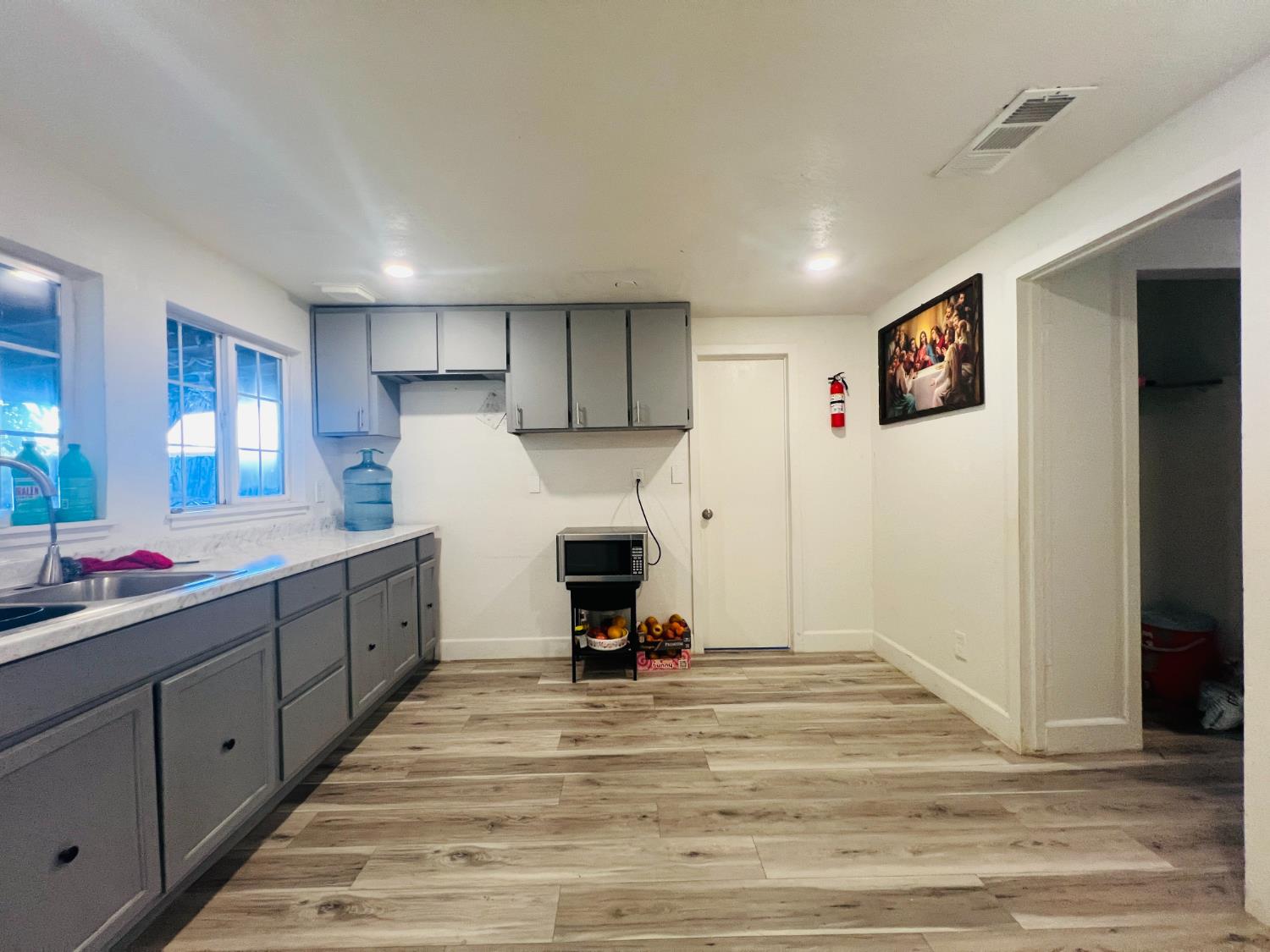 2038 Tulsa St, Modesto, CA 95358