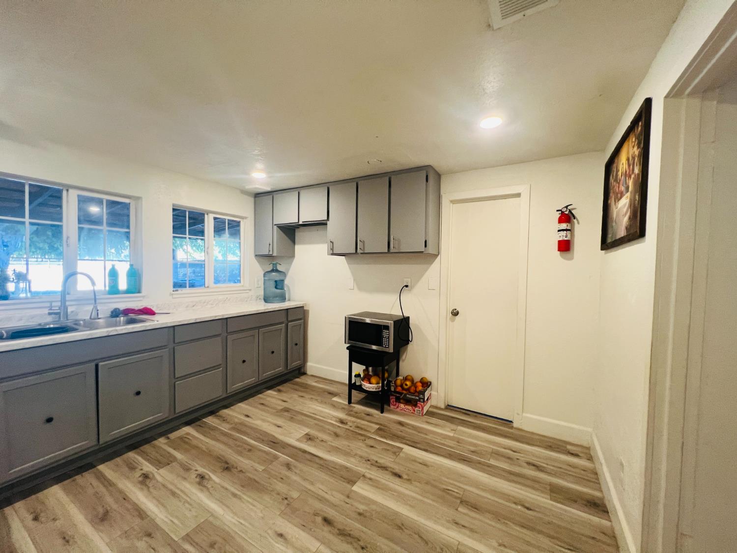 2038 Tulsa St, Modesto, CA 95358