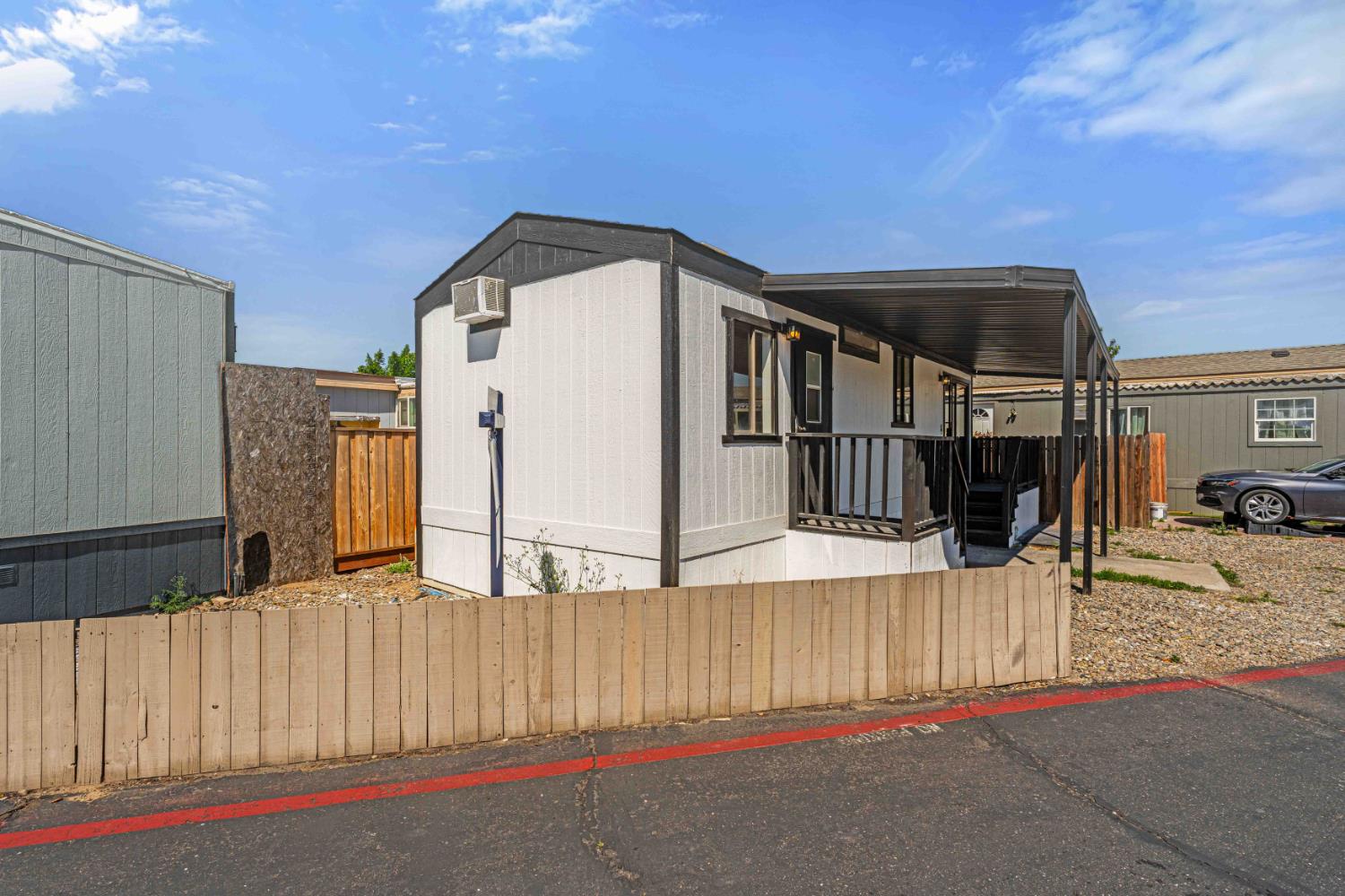 555 Moffat Blvd #61, Manteca, CA 95336