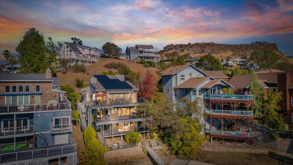 816 Foothill Rd, Copperopolis, CA 95228