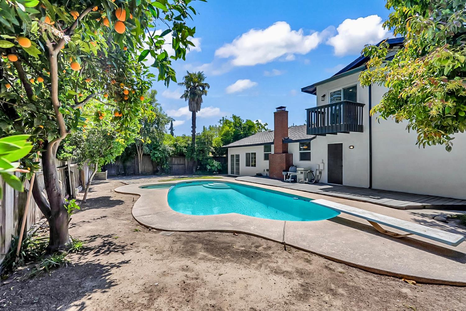 1220 Sonoma Ave, Modesto, CA 95355