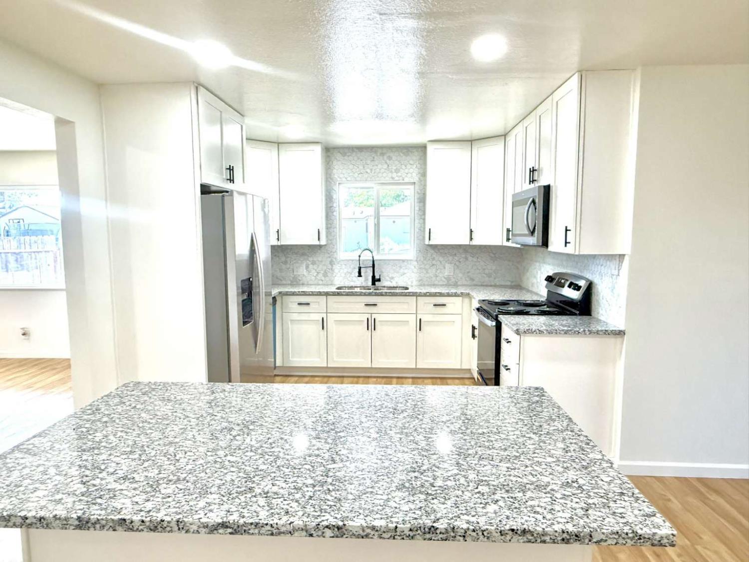 1905 Muncy Dr, Modesto, CA 95350