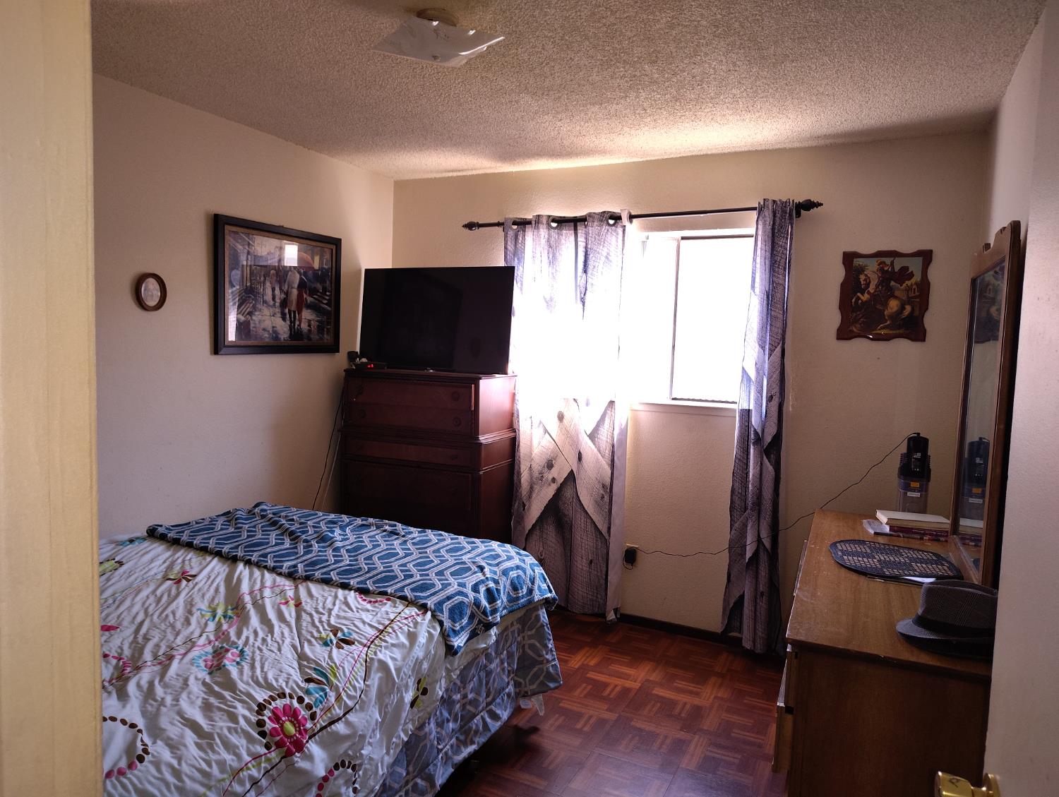 1201 1203 Grand Prix Dr, Modesto, CA 95356