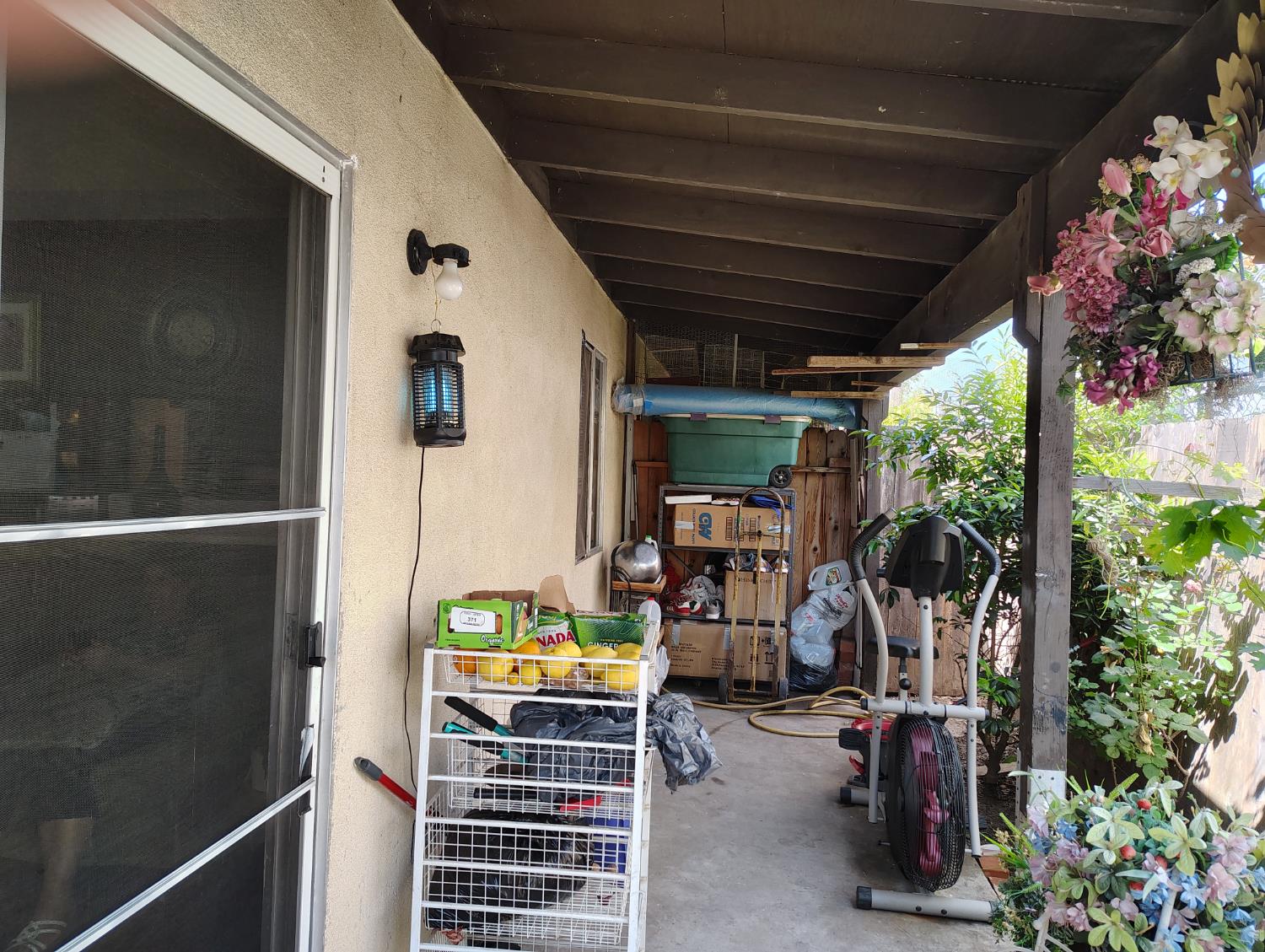 1201 1203 Grand Prix Dr, Modesto, CA 95356