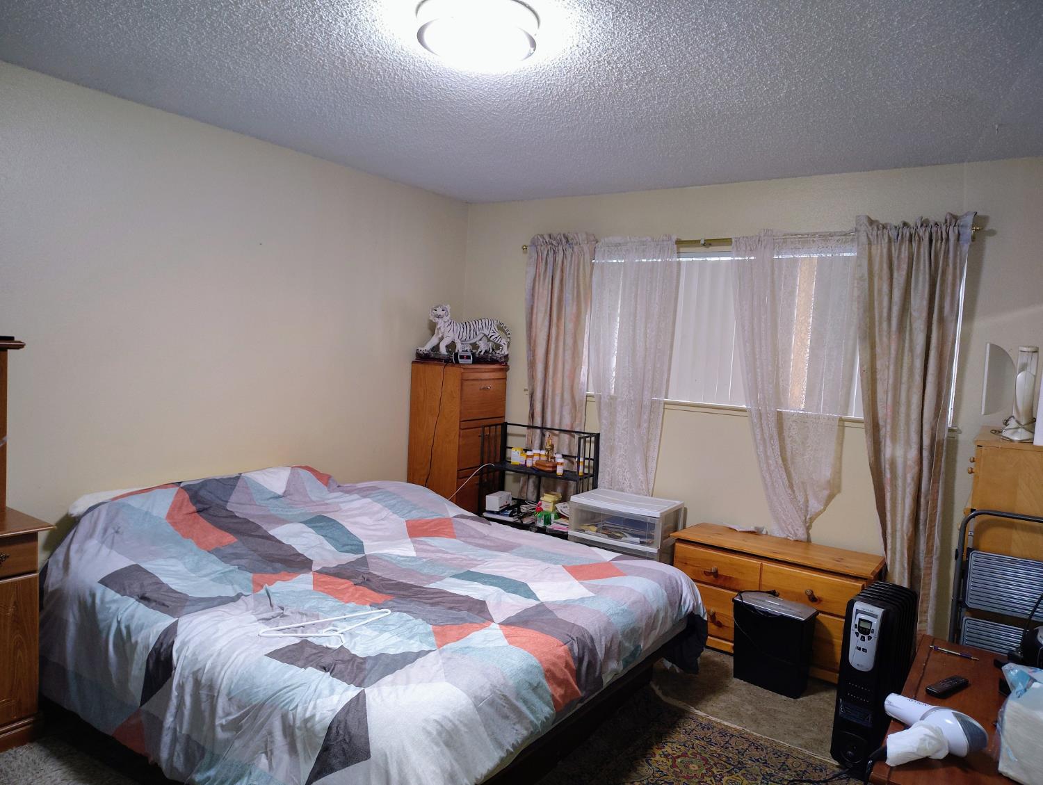 1201 1203 Grand Prix Dr, Modesto, CA 95356
